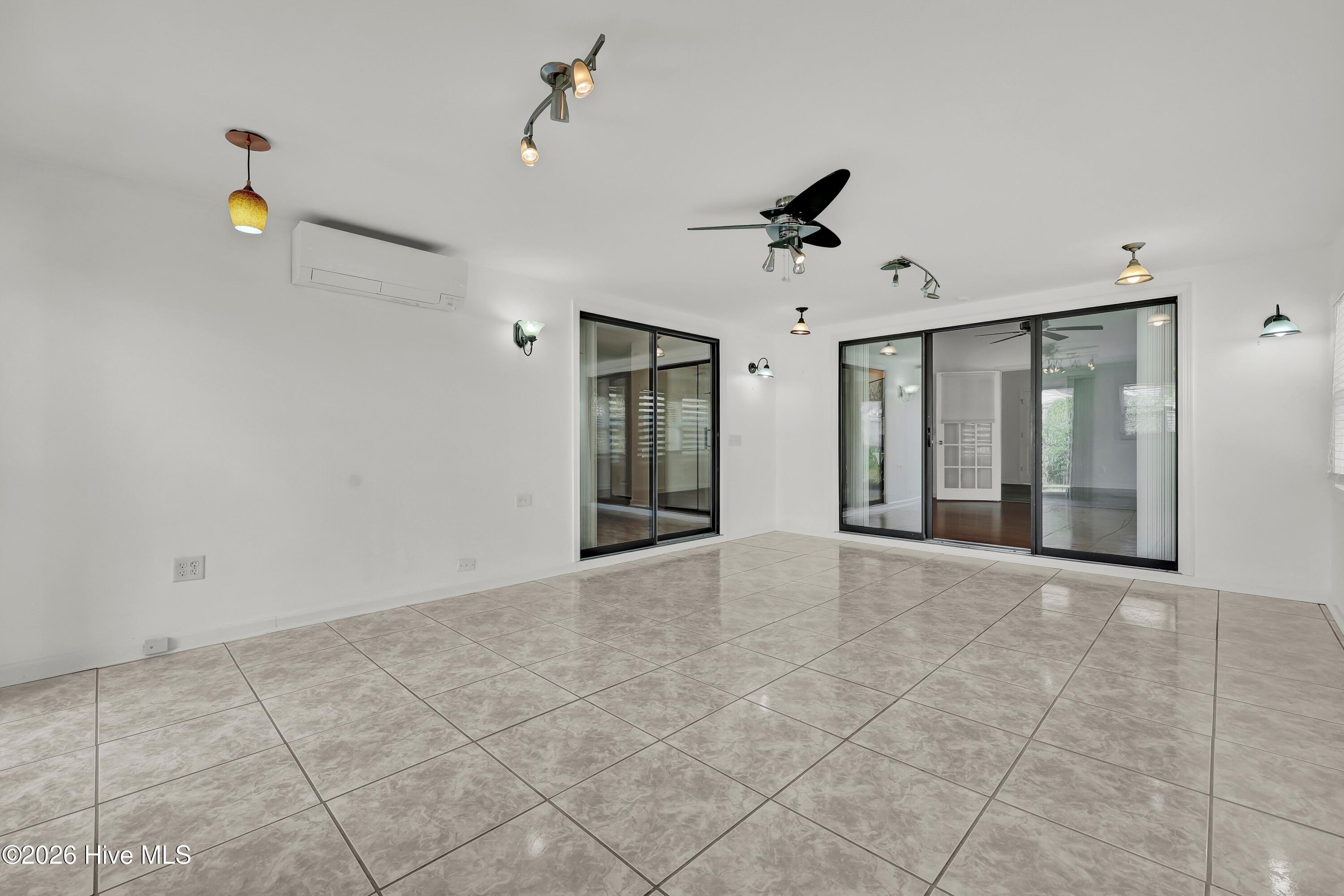 7213 Islamerta Place Property Photo 14