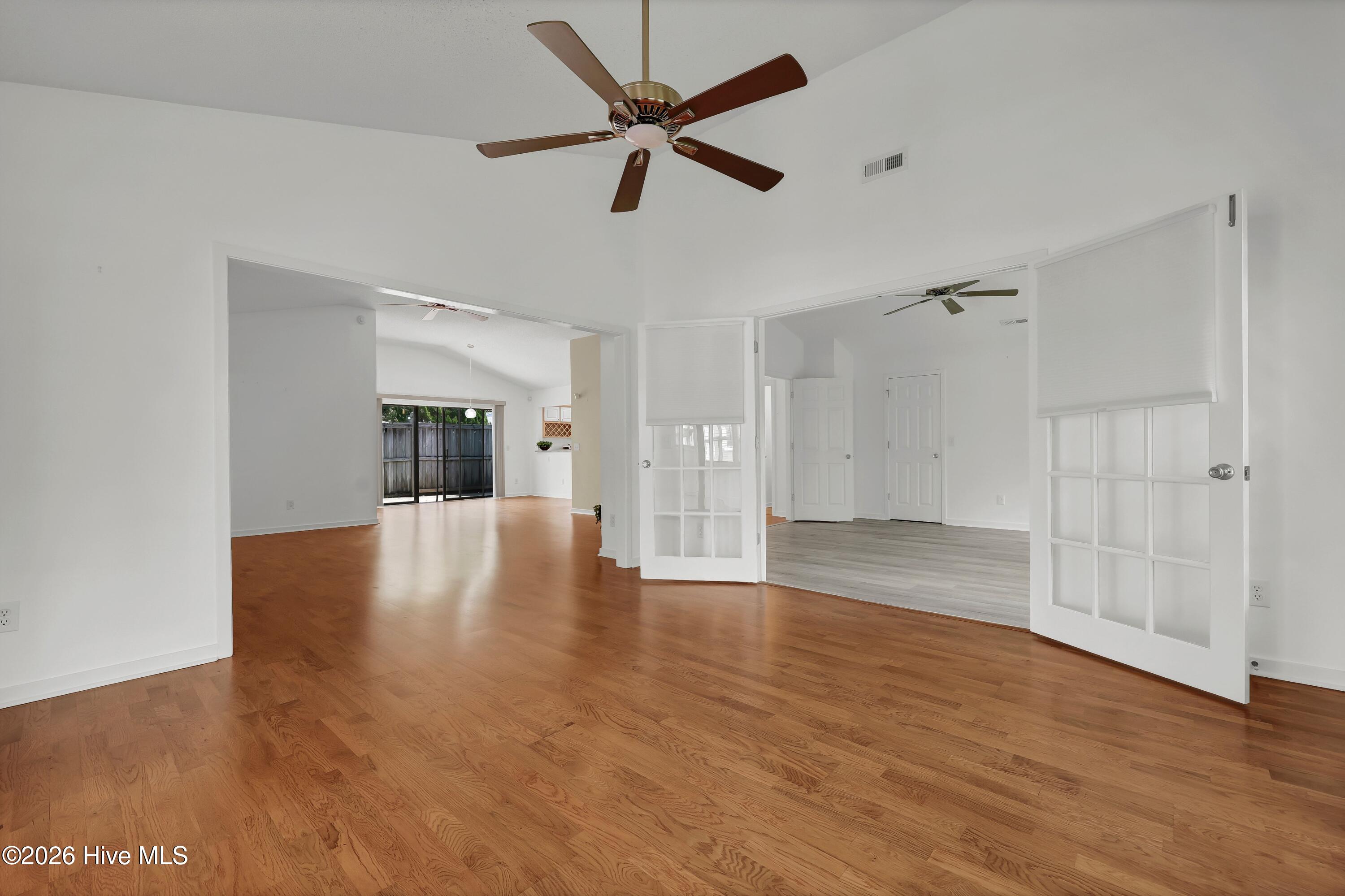 7213 Islamerta Place Property Photo 15