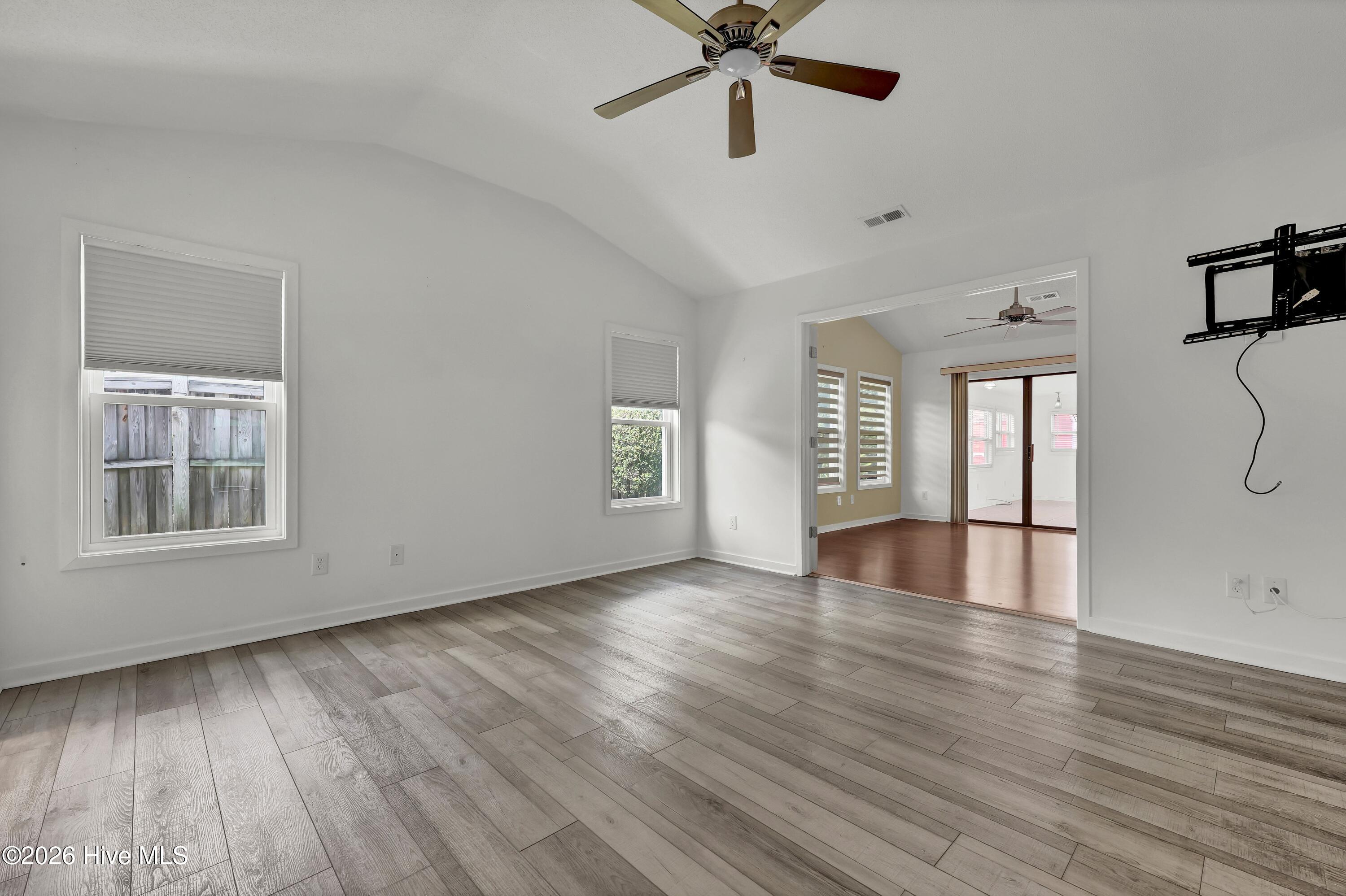 7213 Islamerta Place Property Photo 16