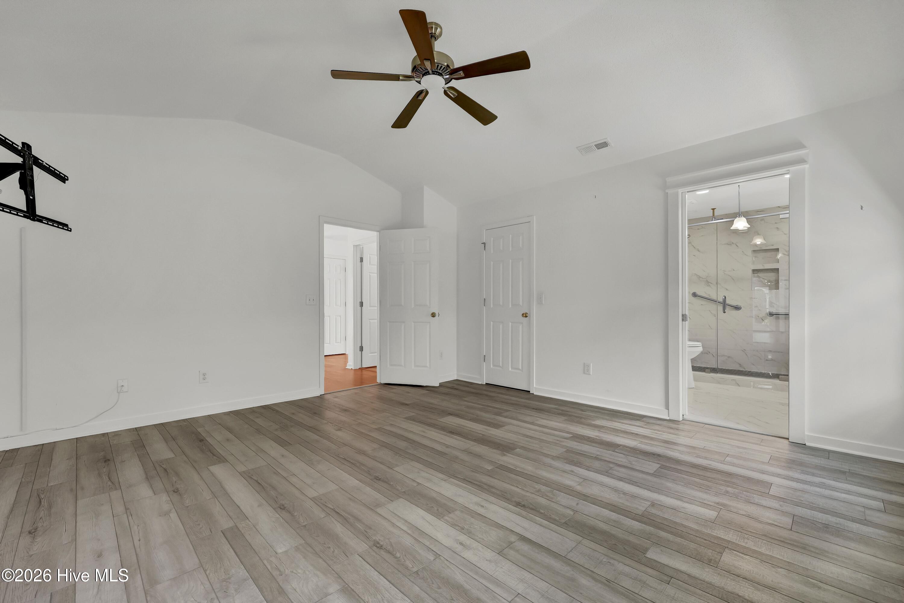 7213 Islamerta Place Property Photo 17