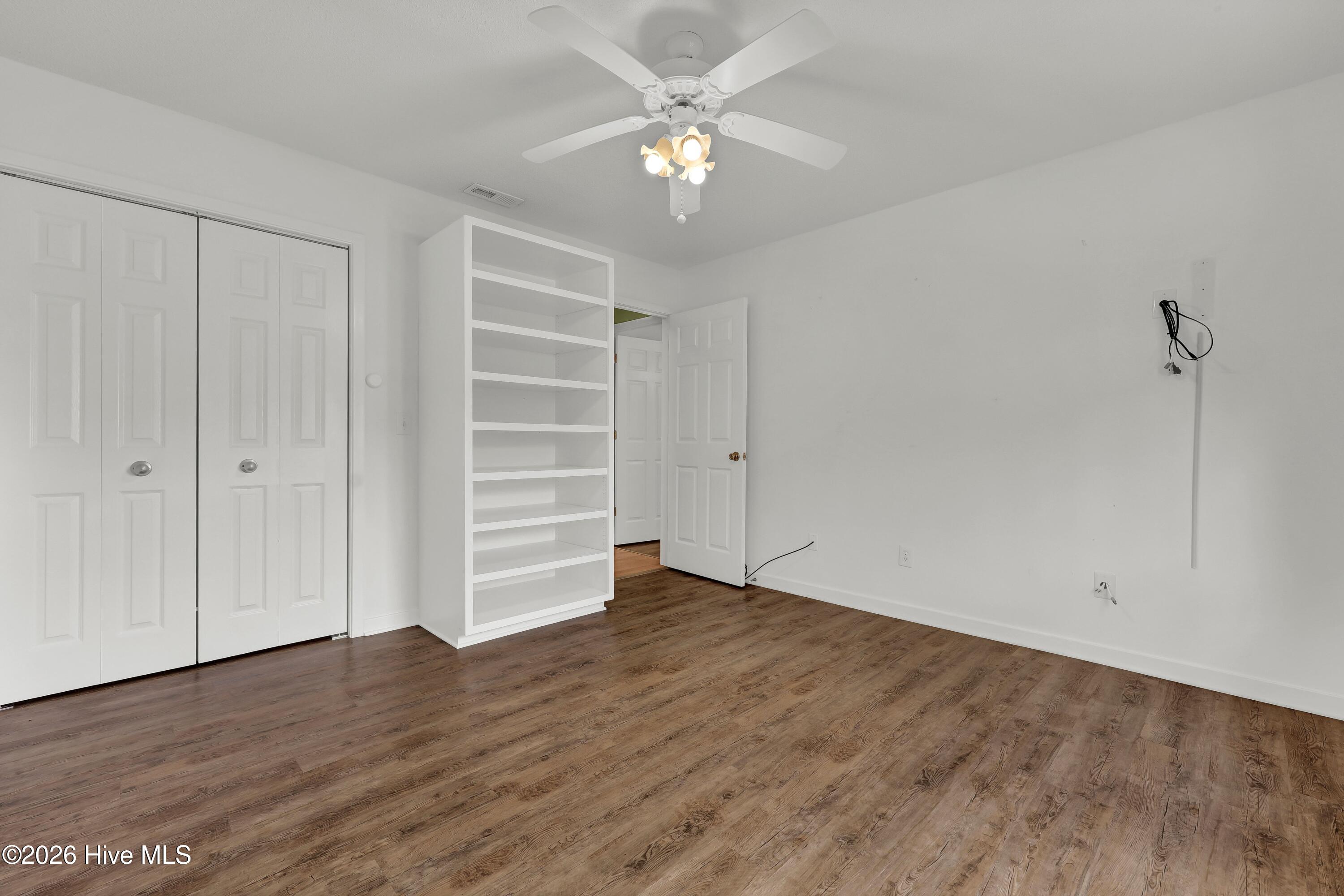 7213 Islamerta Place Property Photo 22