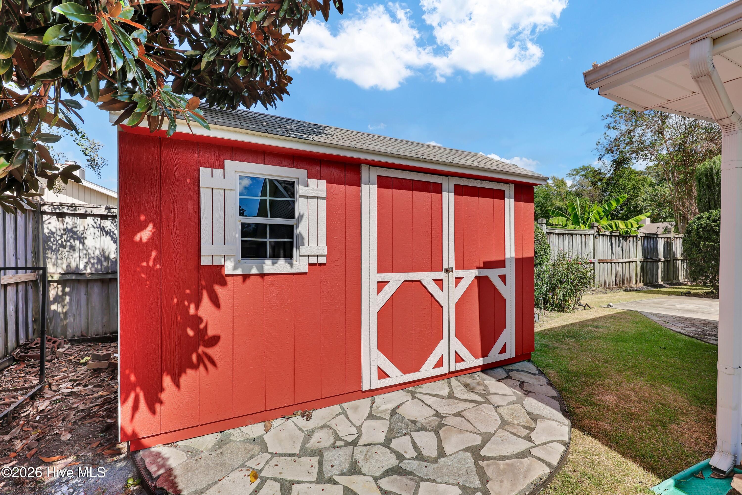 7213 Islamerta Place Property Photo 29