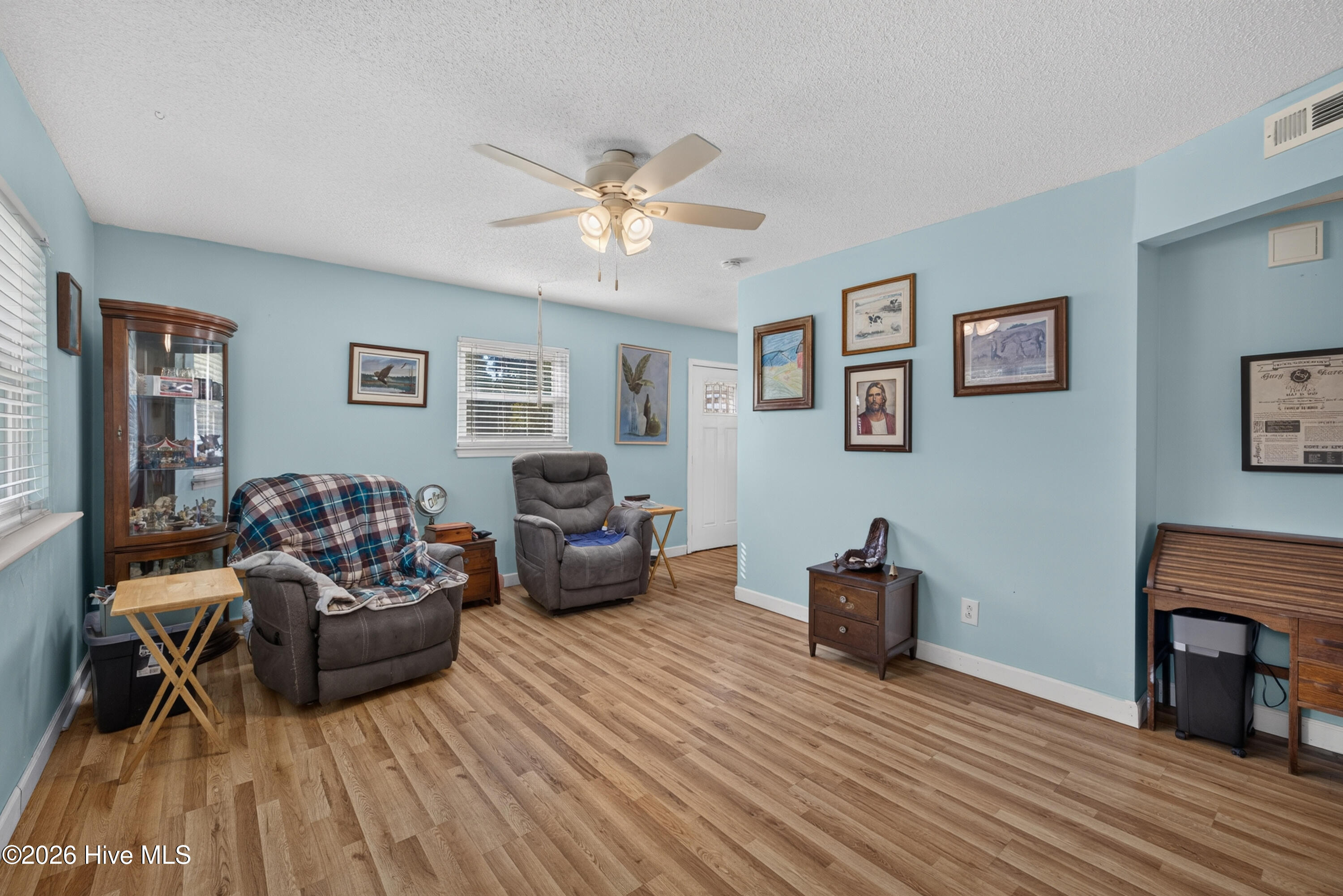 201 Southwold Drive Property Photo 5