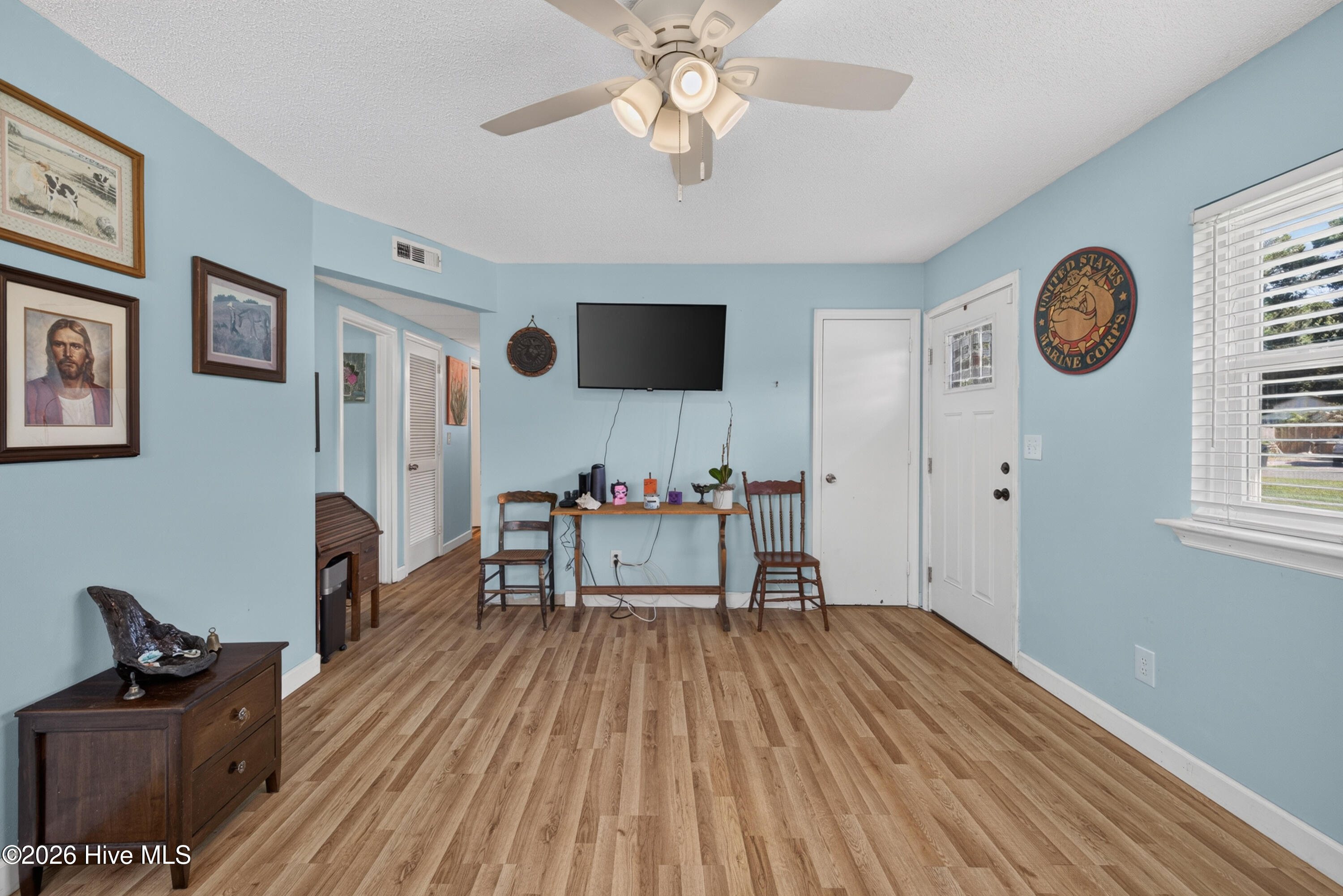 201 Southwold Drive Property Photo 6