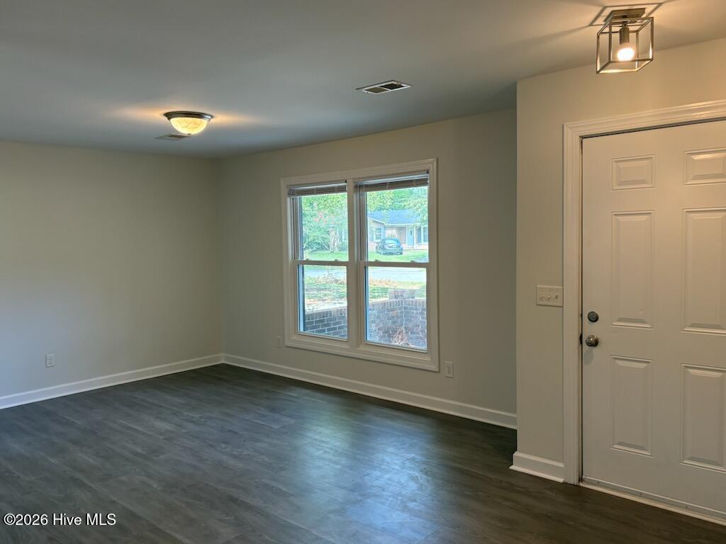 1234 Kenningston Street Property Photo 5