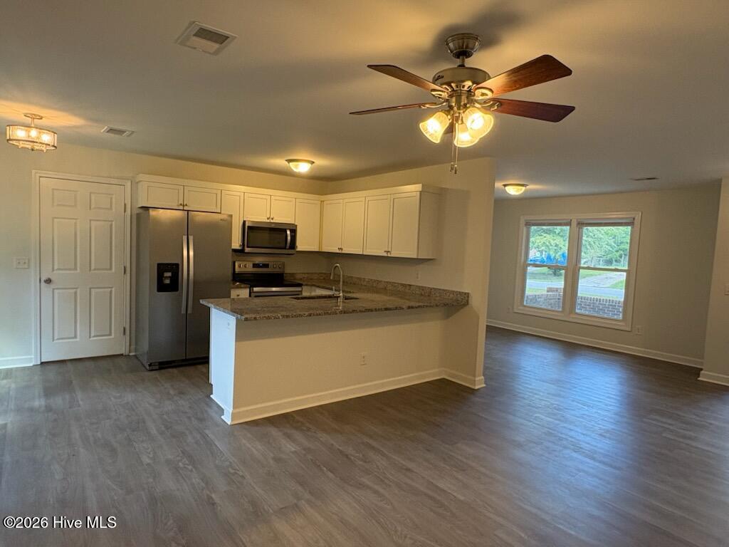 1234 Kenningston Street Property Photo 8