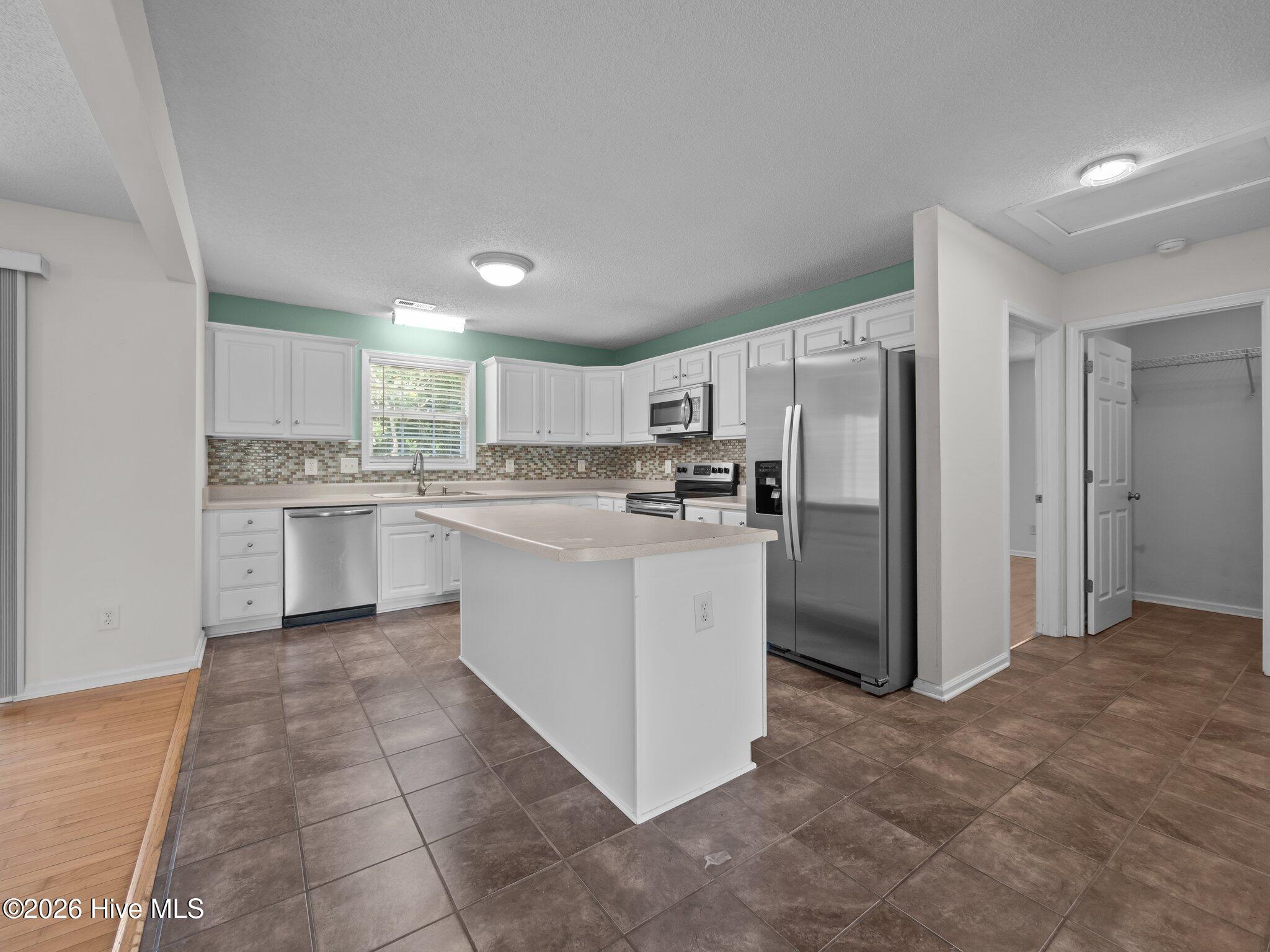 305 Appaloosa Court Property Photo 4