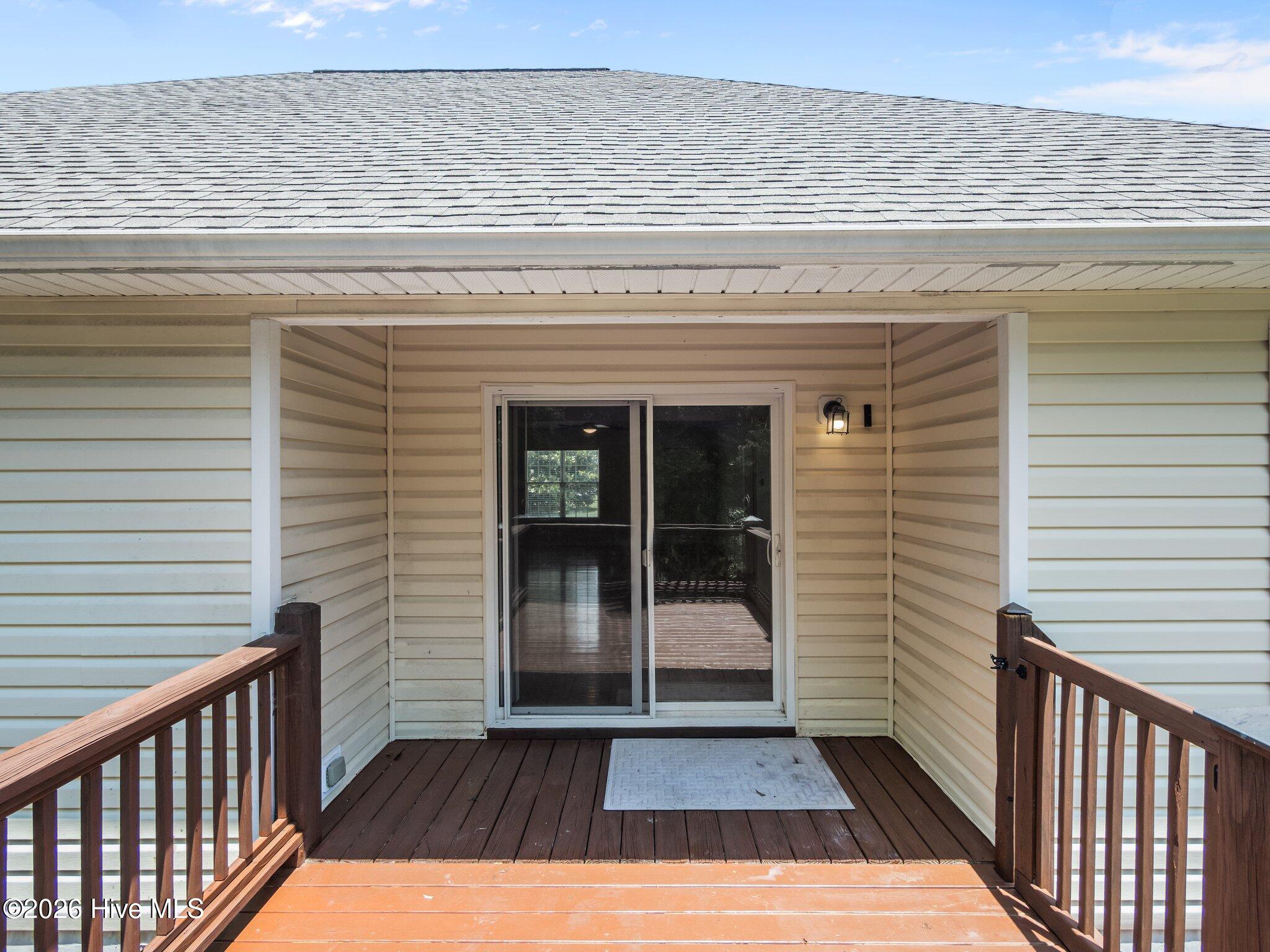 305 Appaloosa Court Property Photo 19
