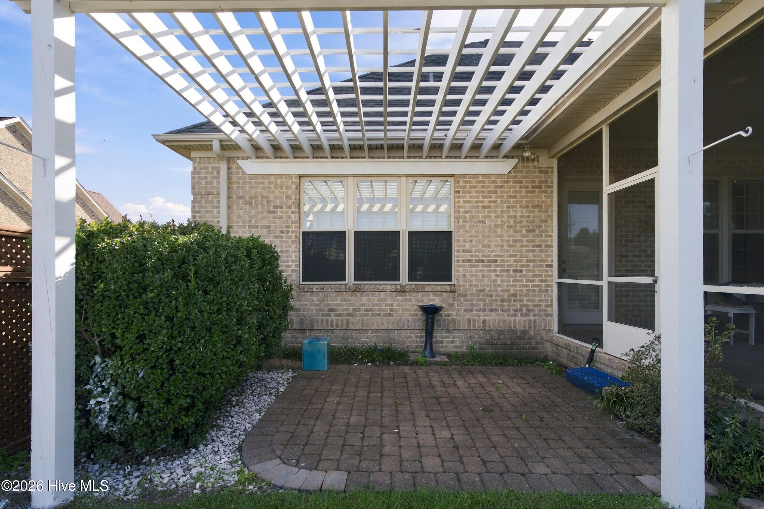 1018 Golden Sands Way Property Photo 40