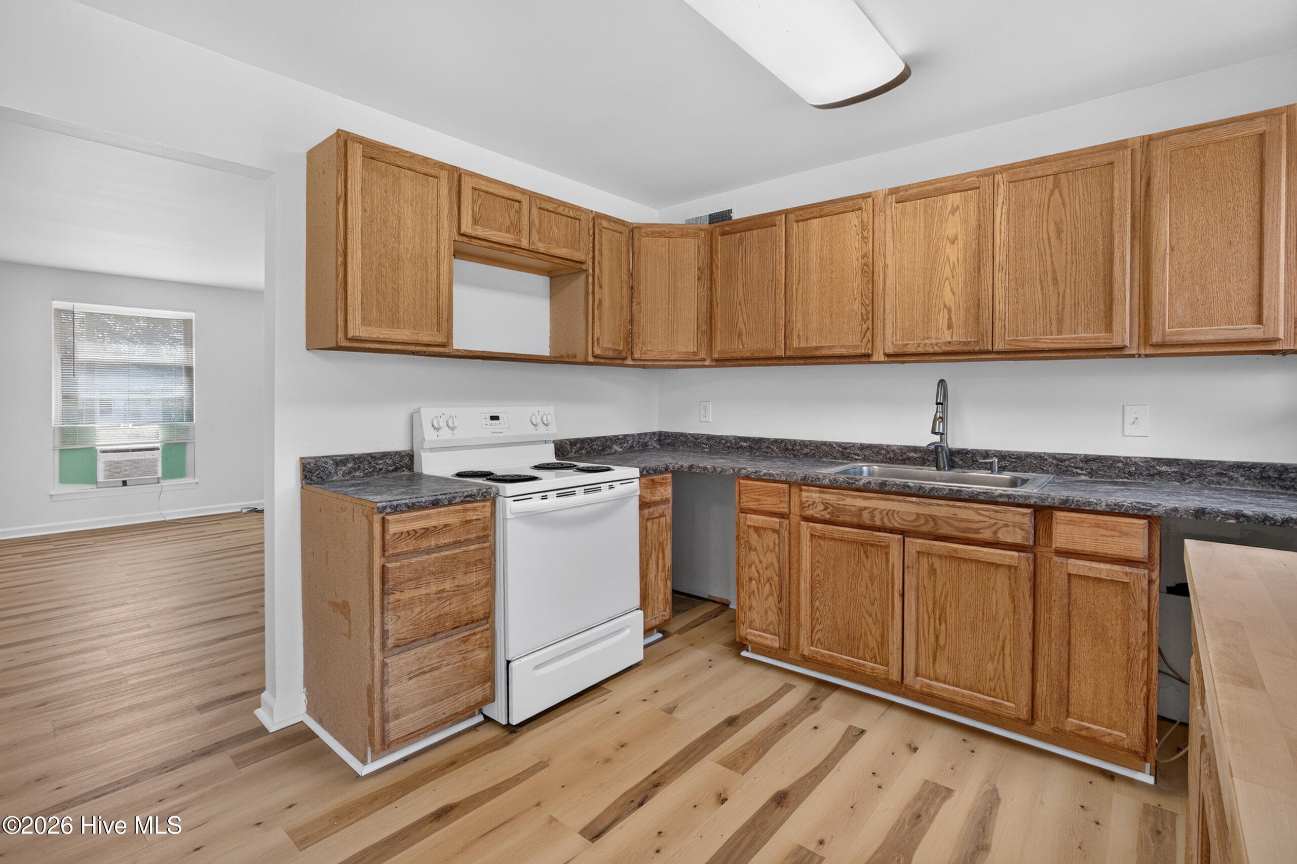 1010 Carriage Drive Apt A Property Photo 11