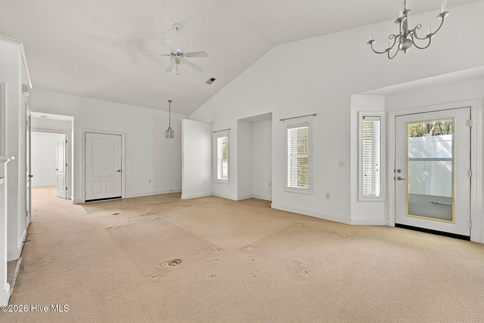 301 Sweetwater Cove Property Photo 9