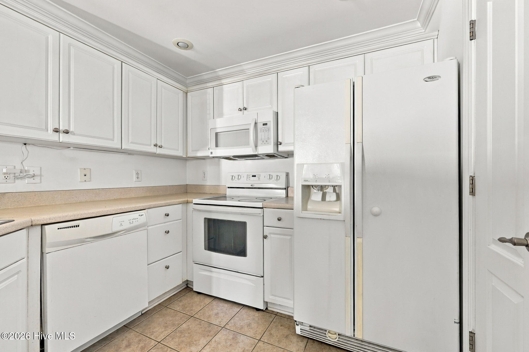 301 Sweetwater Cove Property Photo 10