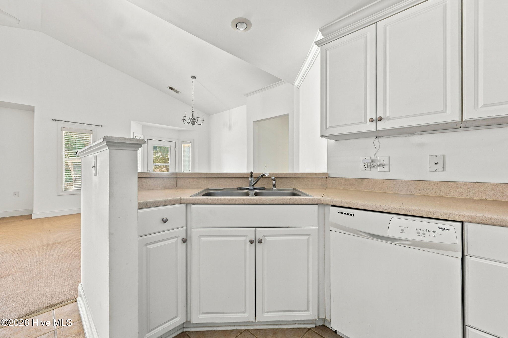 301 Sweetwater Cove Property Photo 11