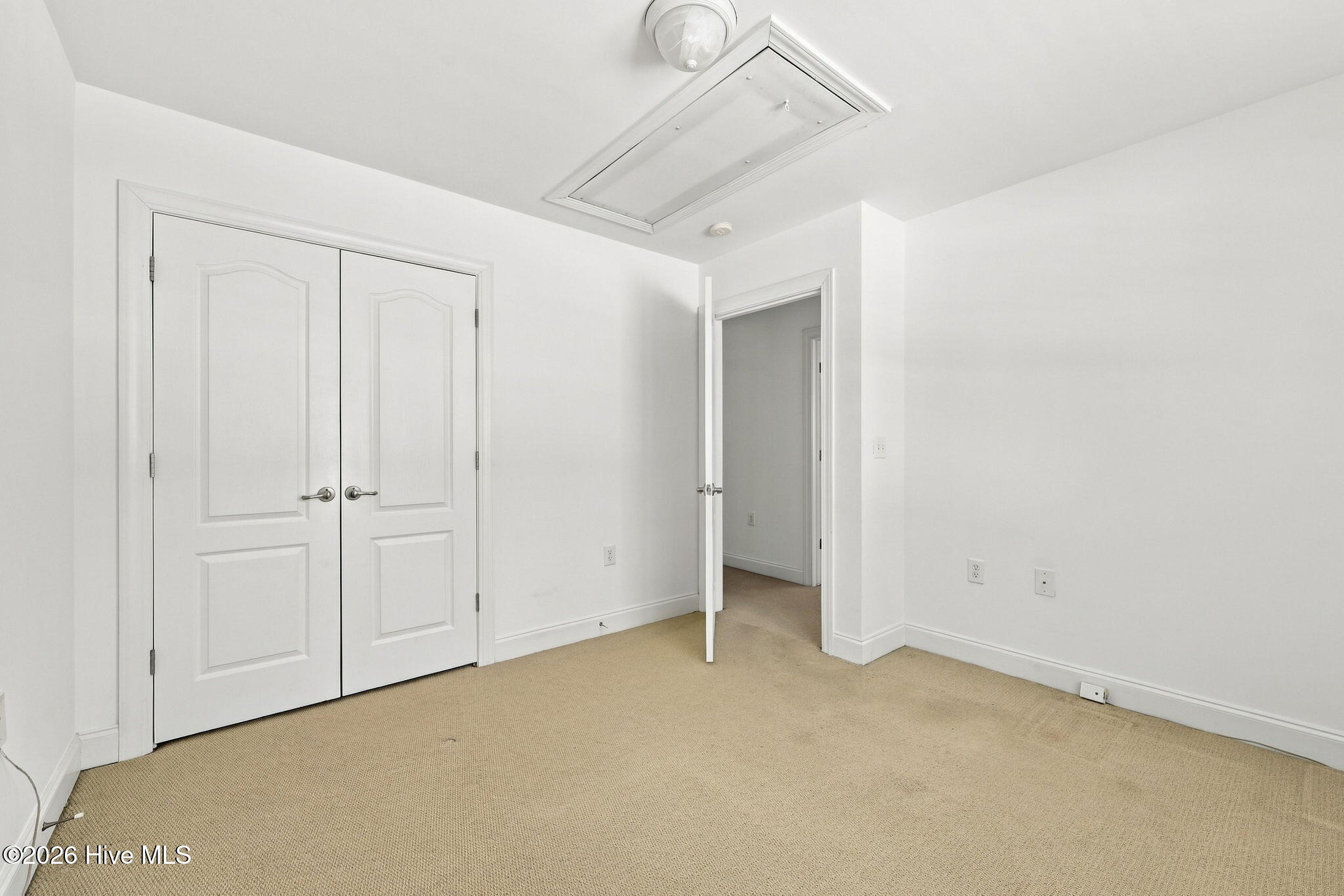 301 Sweetwater Cove Property Photo 14