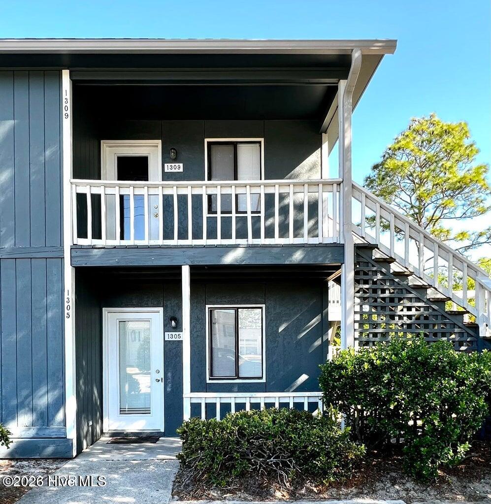 1305 Wellington Avenue Property Photo 1