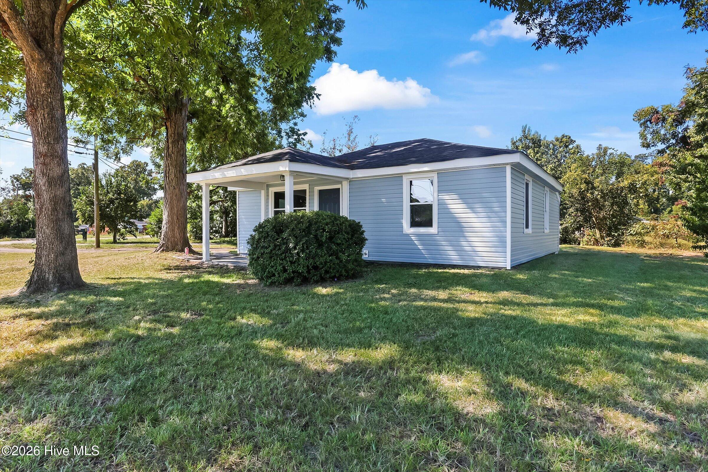 1302 Wallace Street Property Photo 2