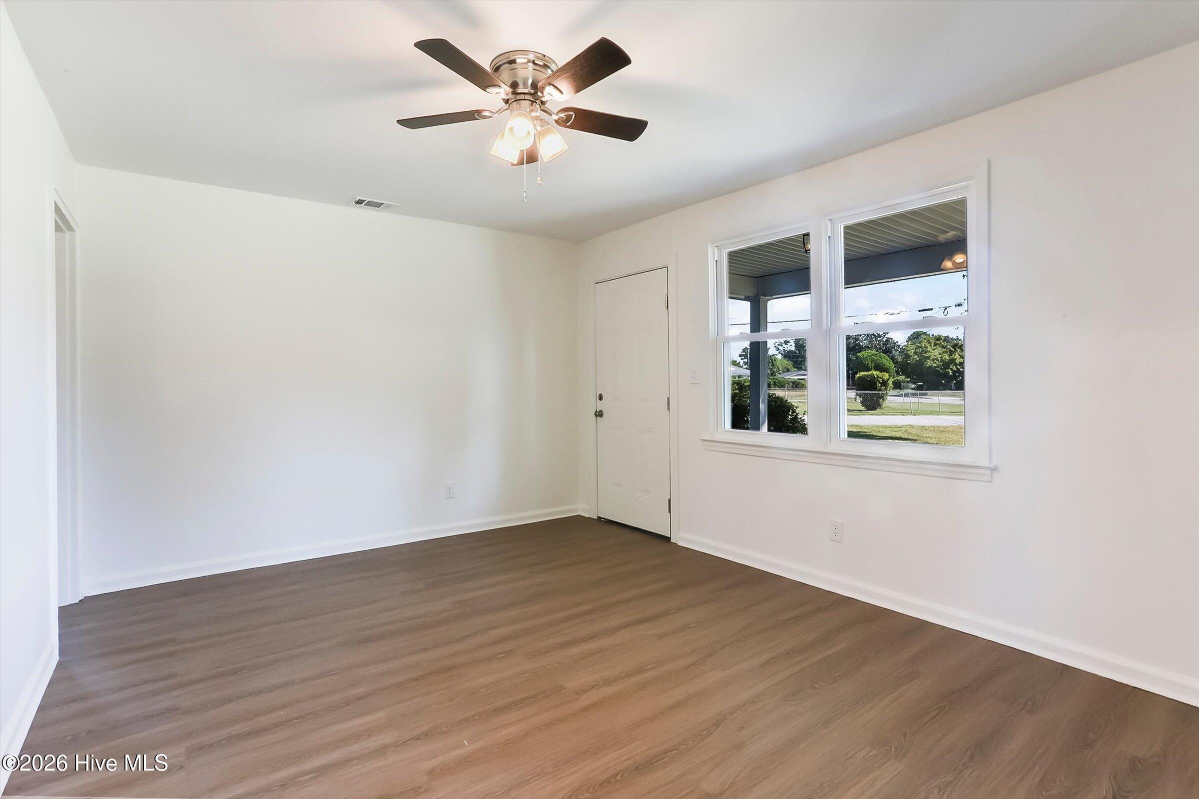 1302 Wallace Street Property Photo 5