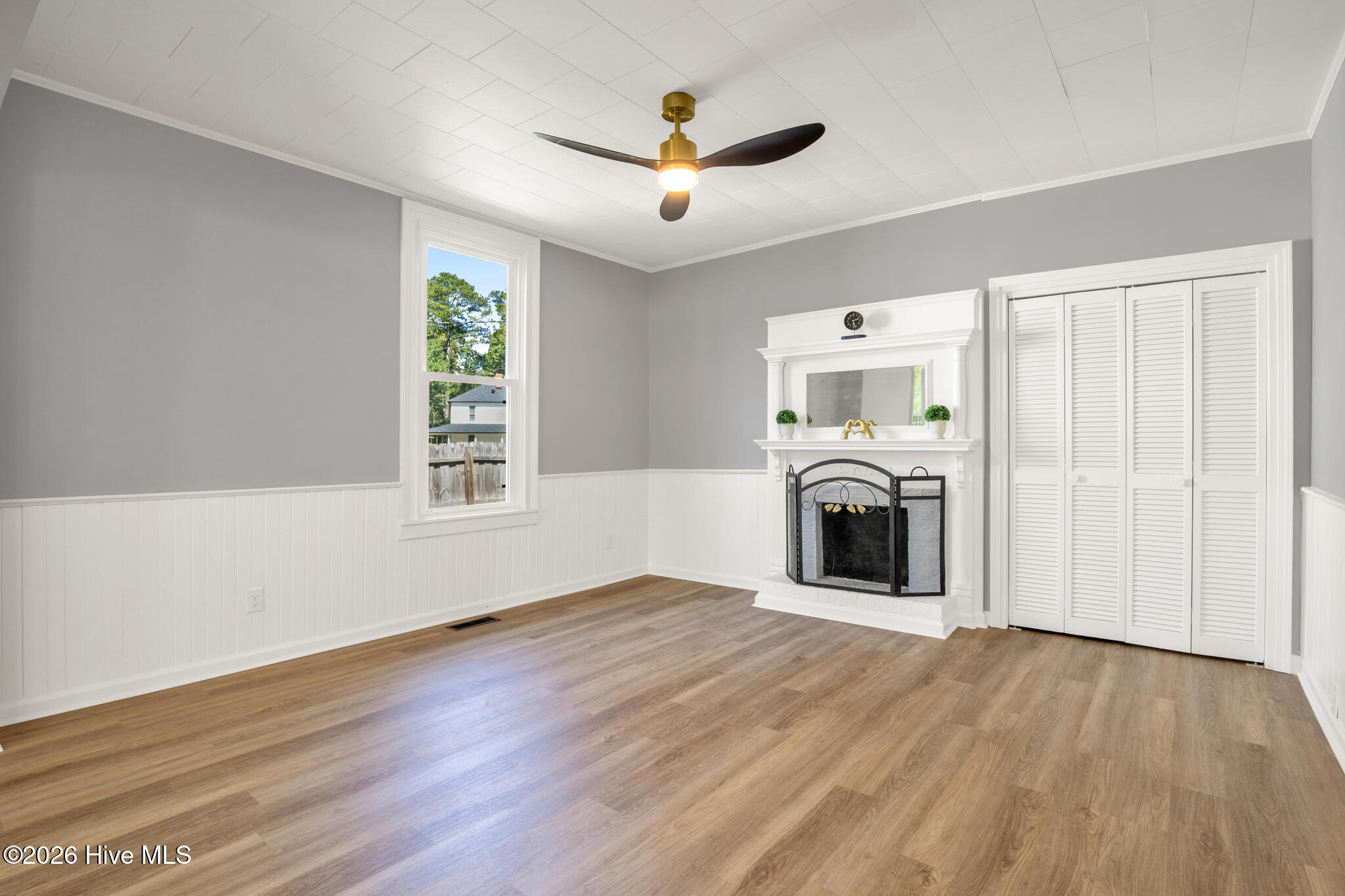 806 W Roseboro Street Property Photo 8