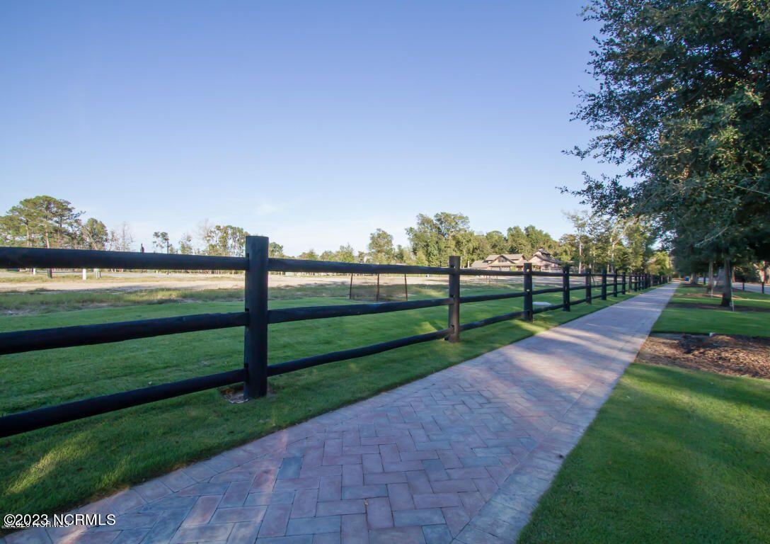 333 Airlie Road Property Photo 15
