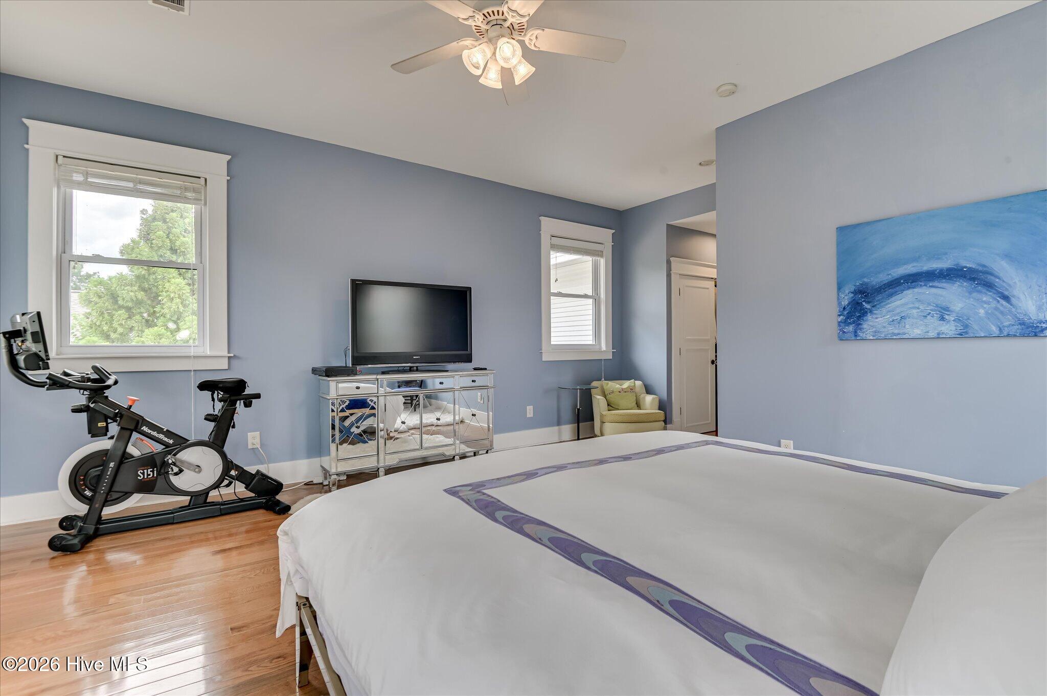 925 Heard Avenue Property Photo 32