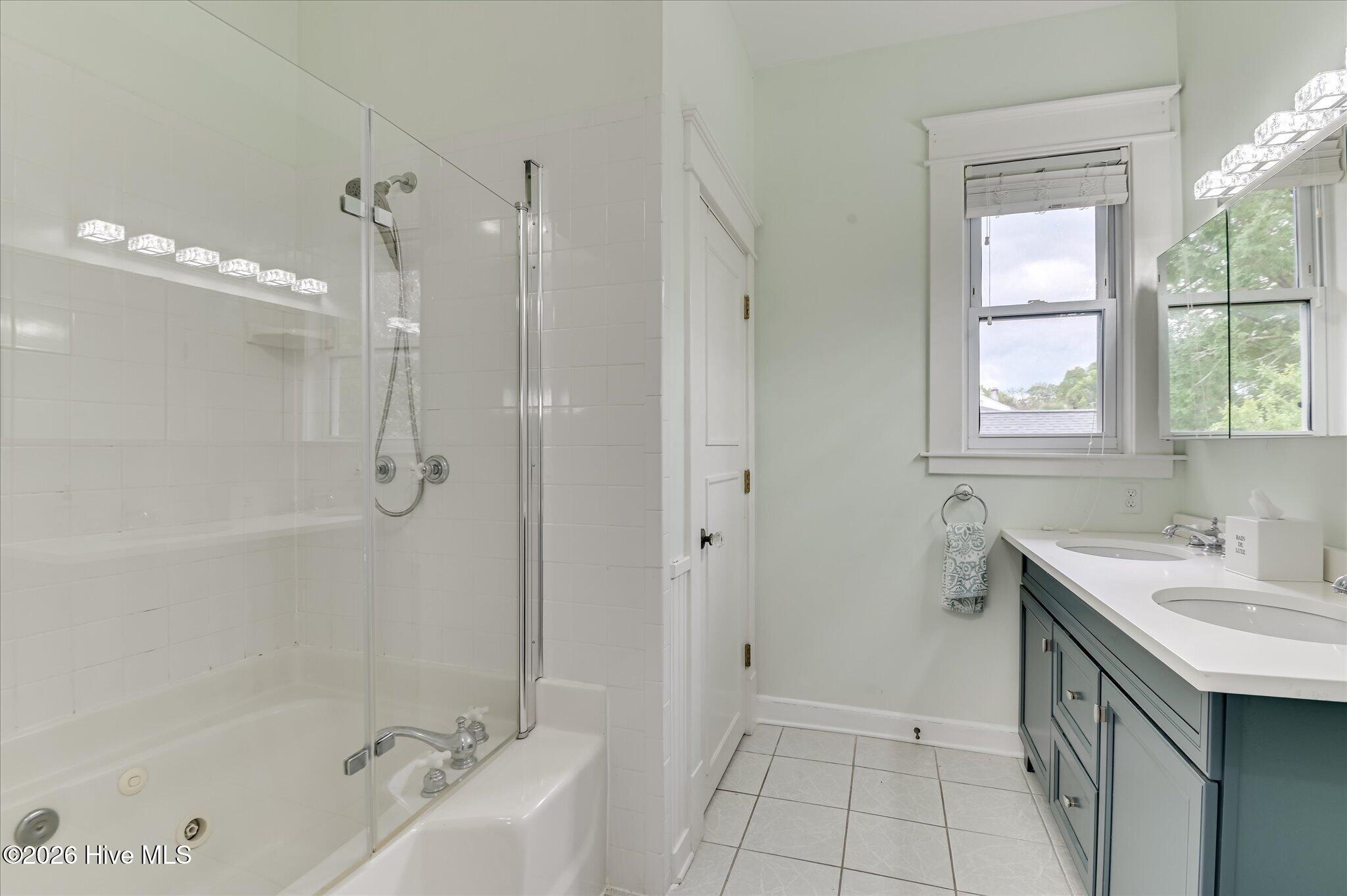 925 Heard Avenue Property Photo 35