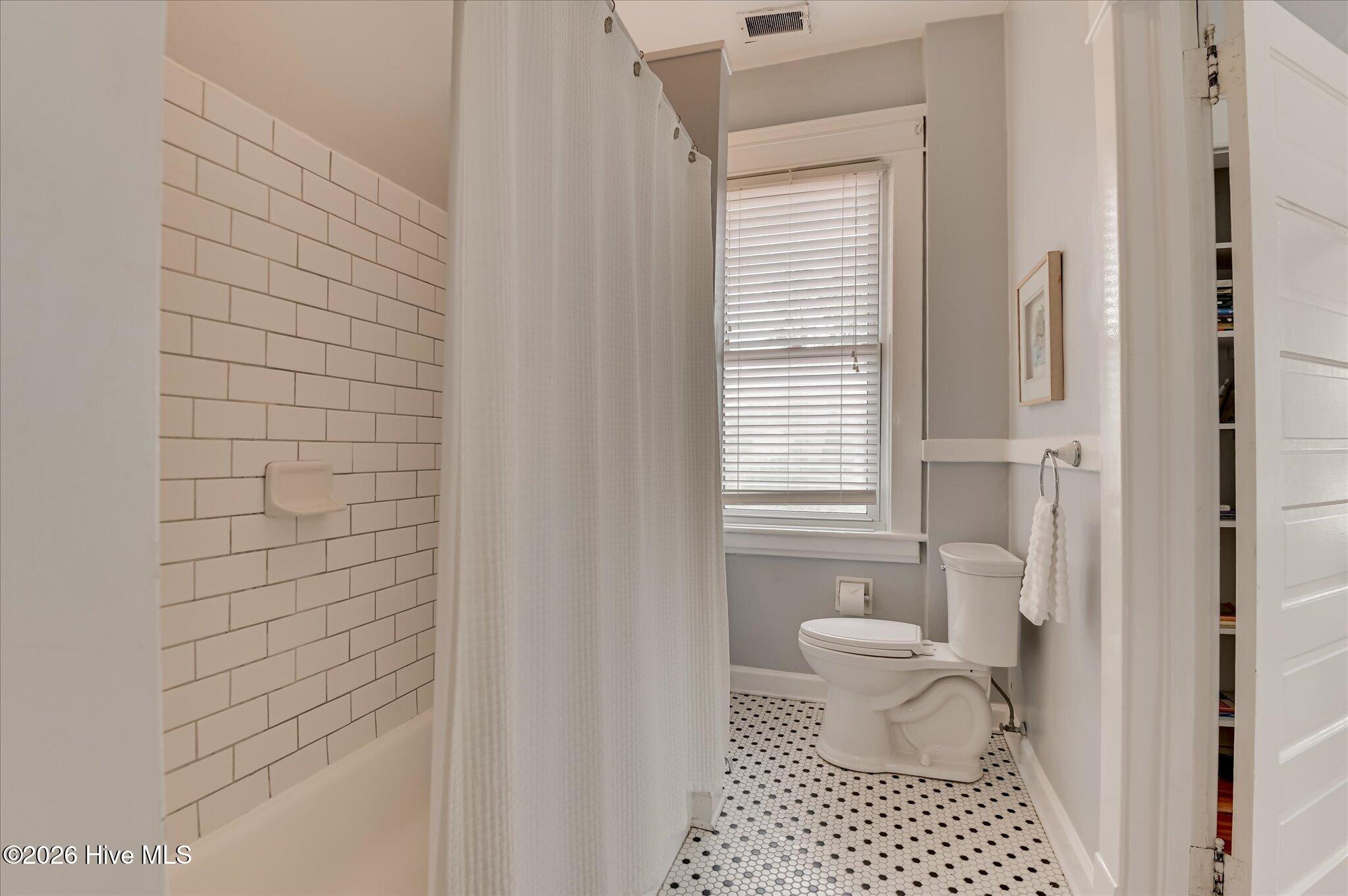 925 Heard Avenue Property Photo 40