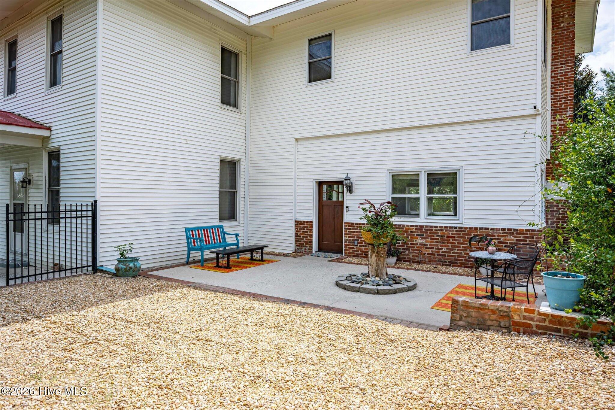 925 Heard Avenue Property Photo 45