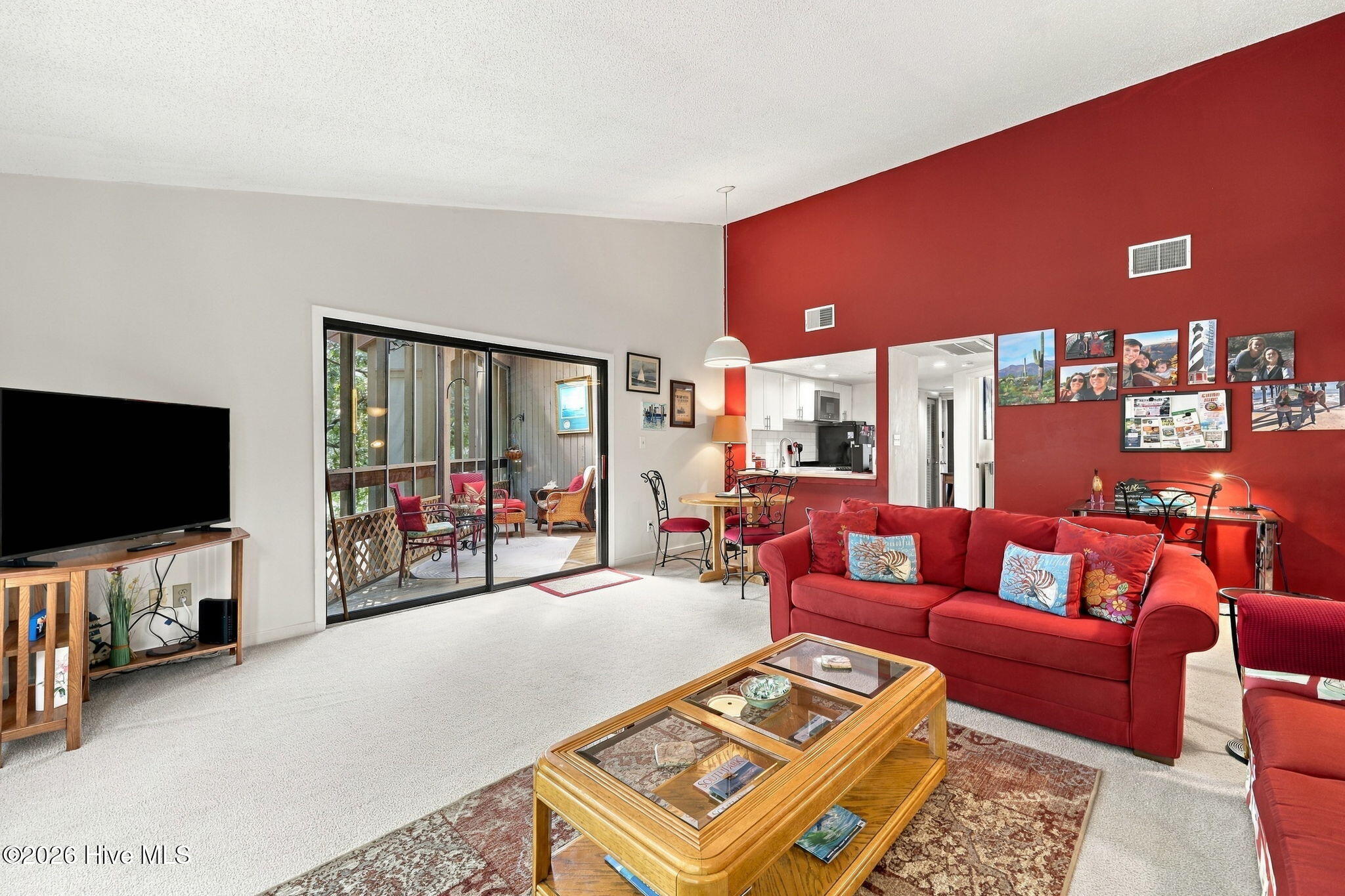 6229 Harbourside Drive Property Photo 8