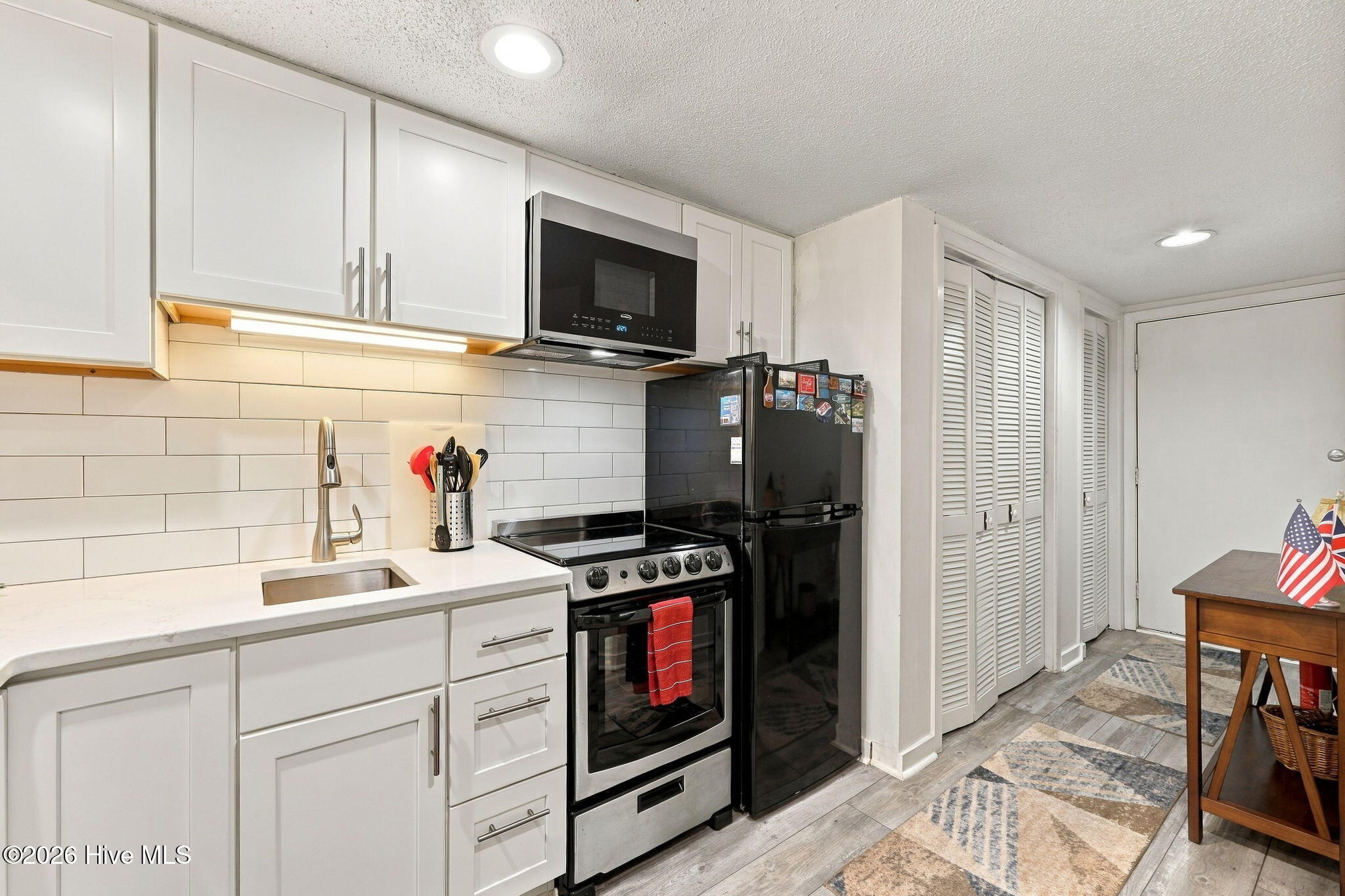 6229 Harbourside Drive Property Photo 14