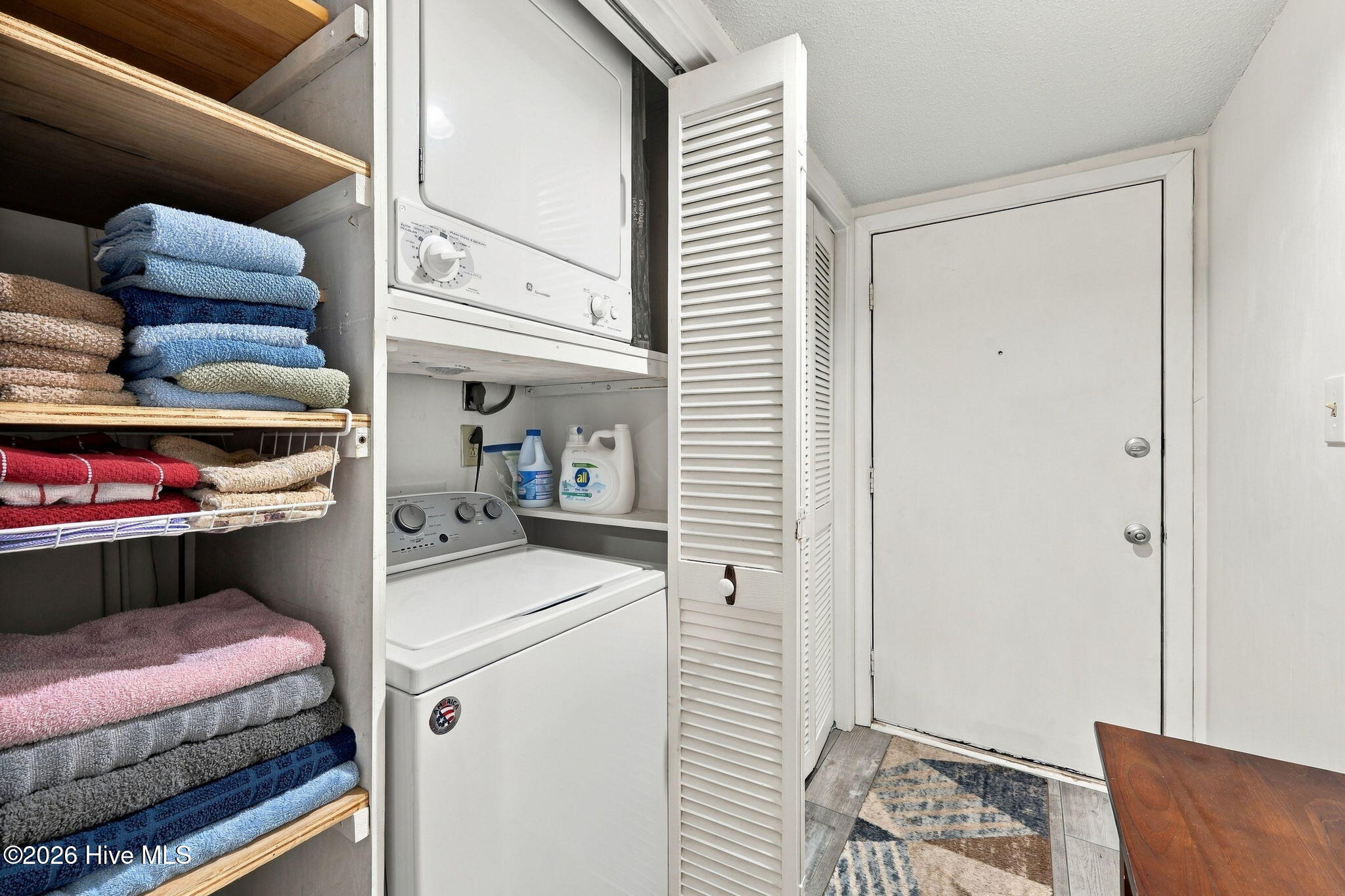 6229 Harbourside Drive Property Photo 19