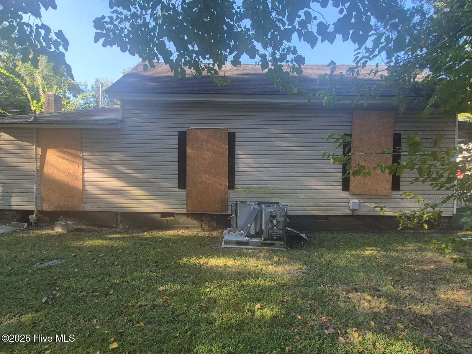 308 Pender Street E Property Photo 6