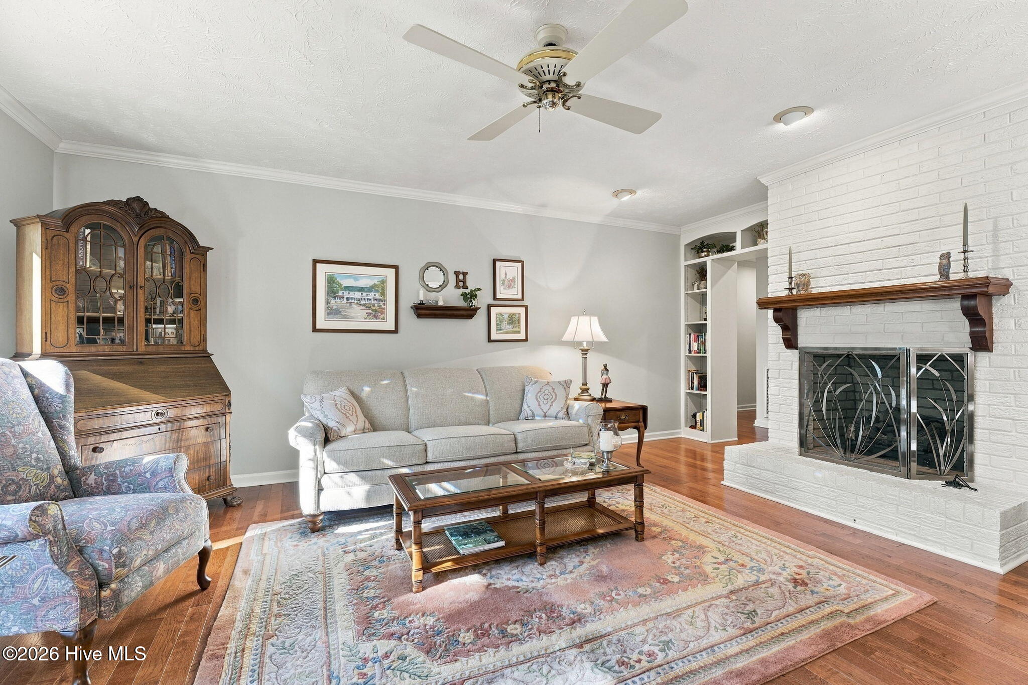 715 Lake Forest Drive Se Property Photo 9