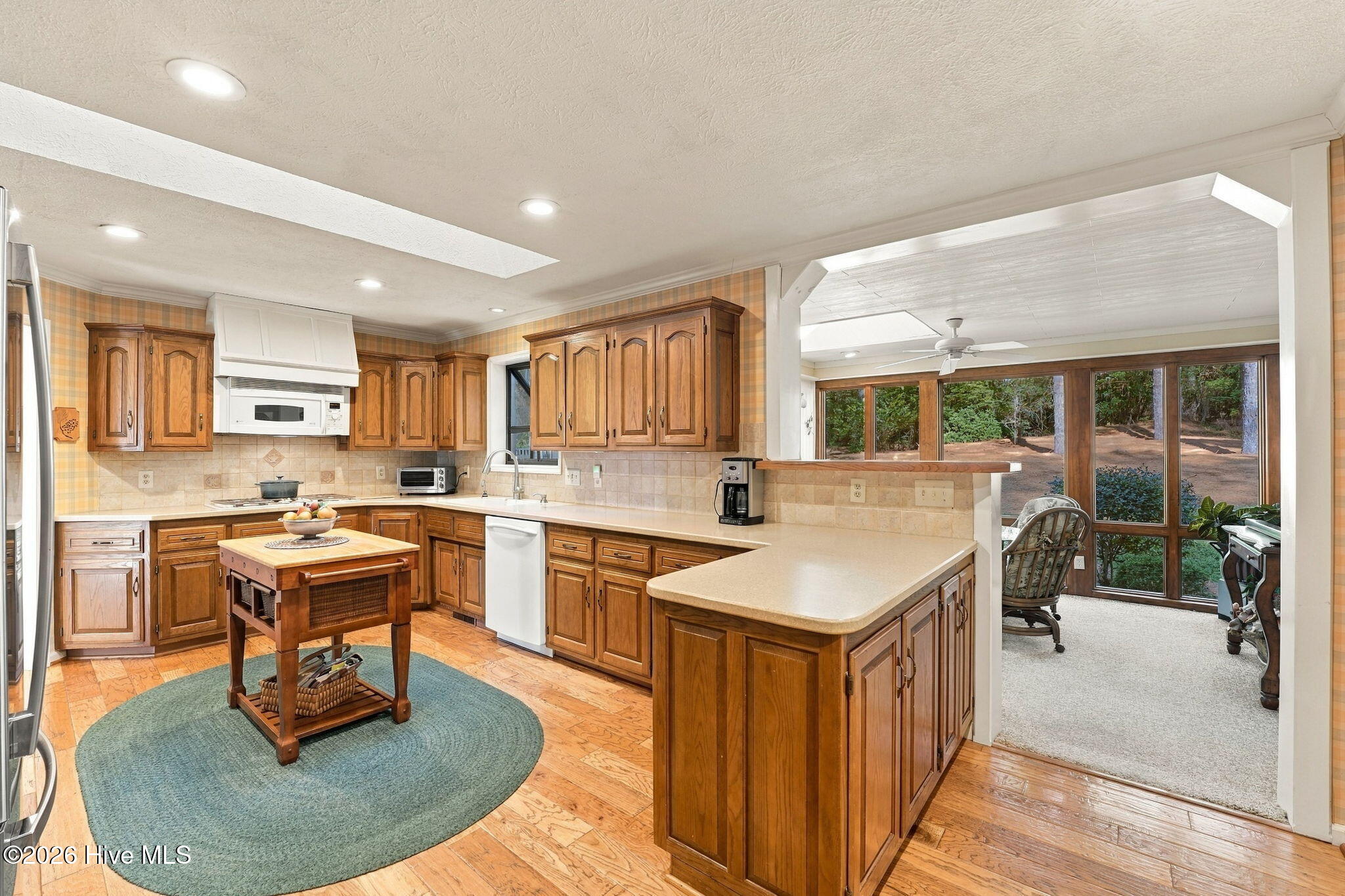 715 Lake Forest Drive Se Property Photo 11