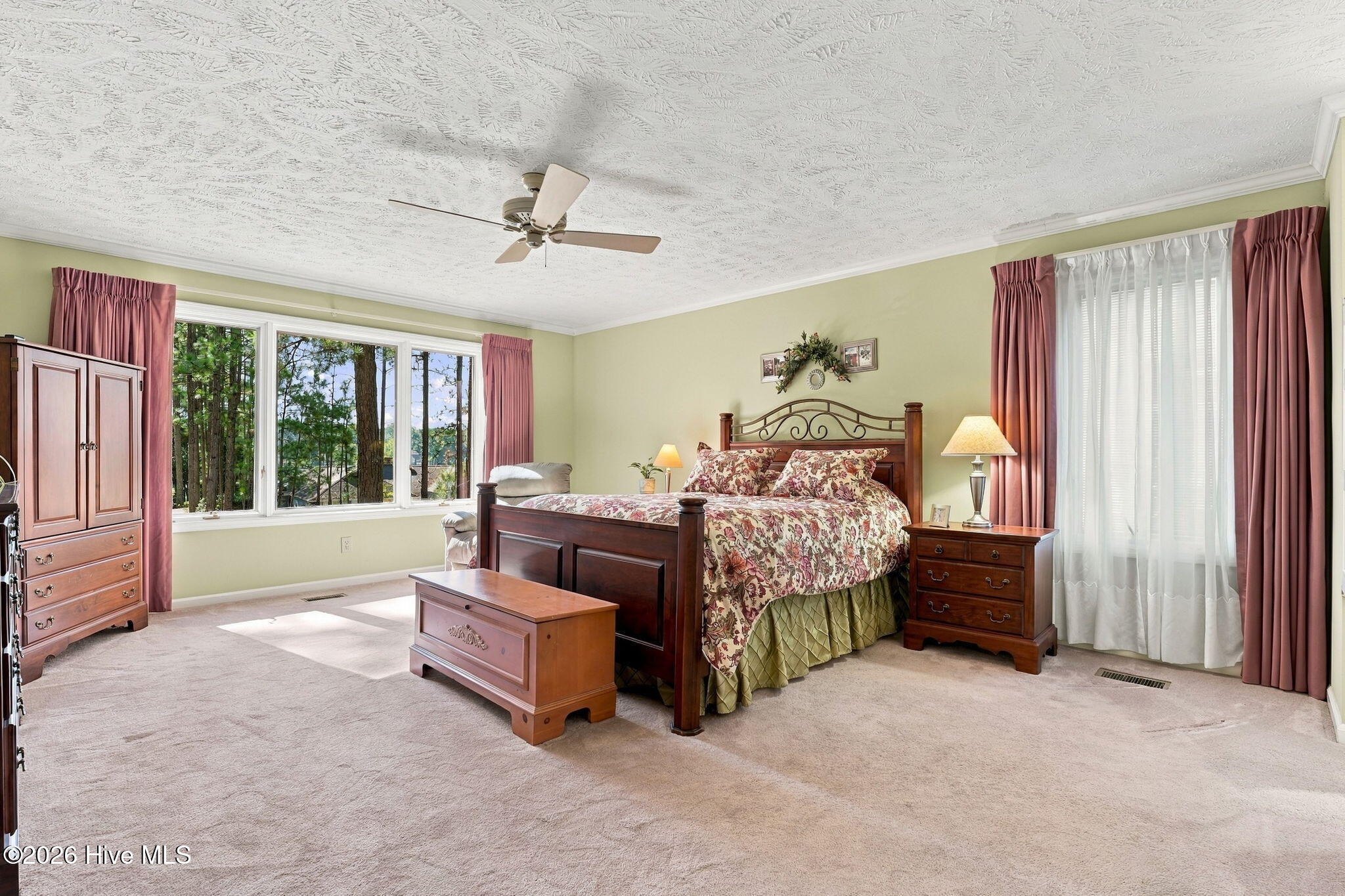 715 Lake Forest Drive Se Property Photo 13