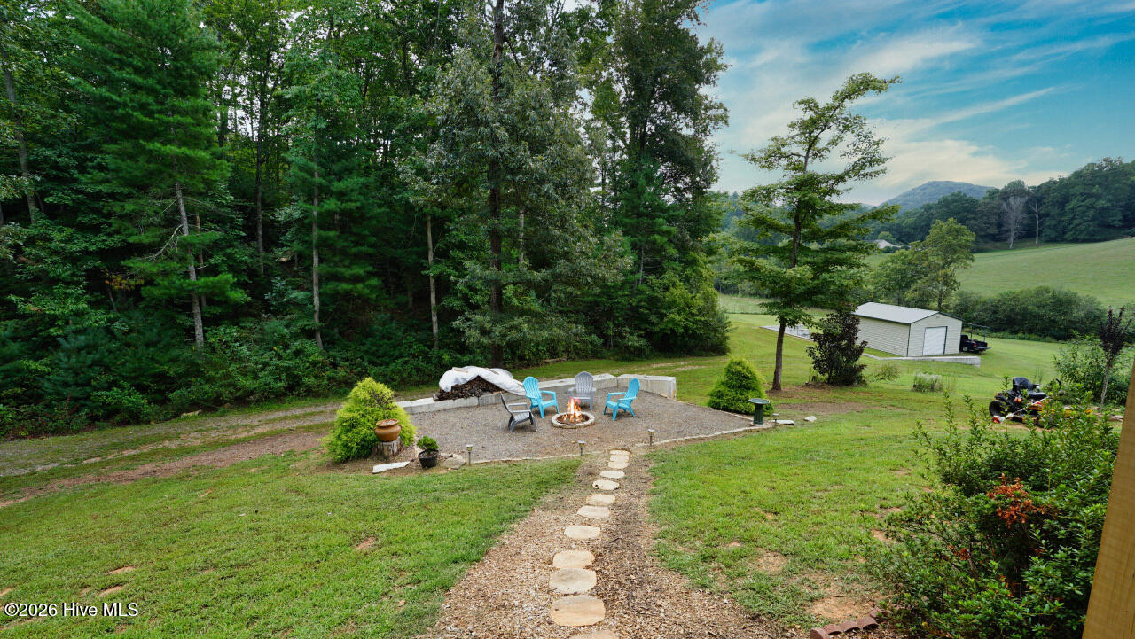 215 Kirby Lane Property Photo 5