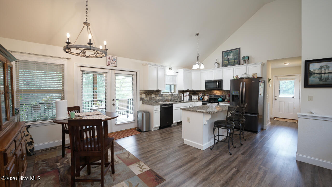 215 Kirby Lane Property Photo 14
