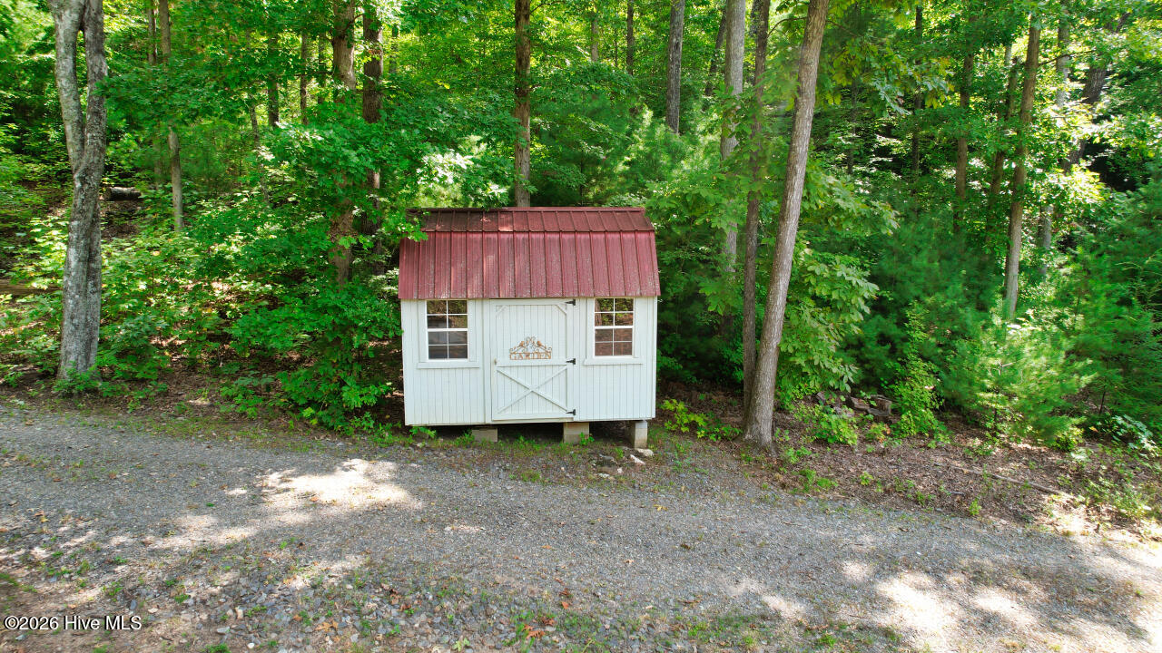 215 Kirby Lane Property Photo 37
