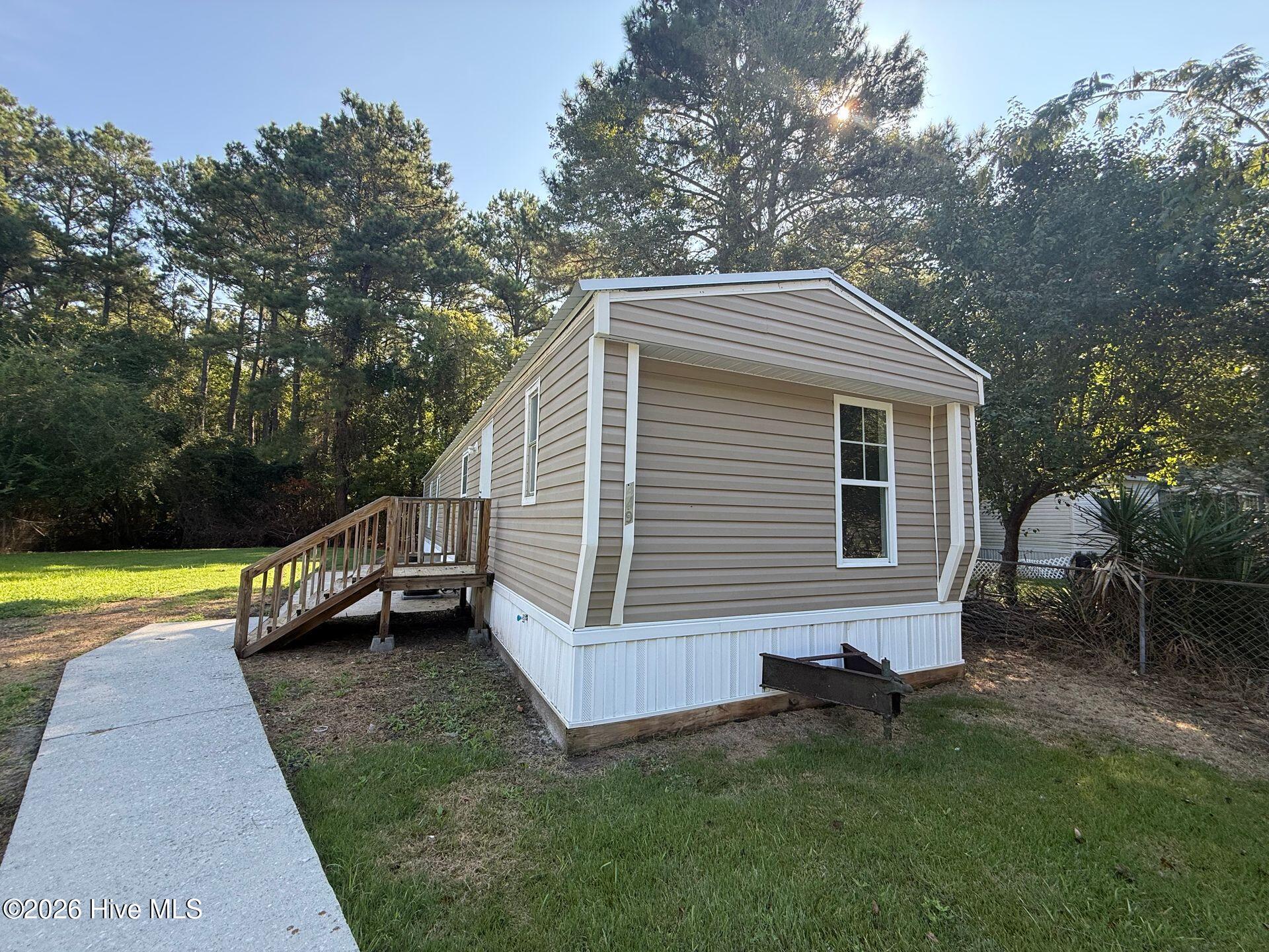 449 White Oak Lane Property Photo 1