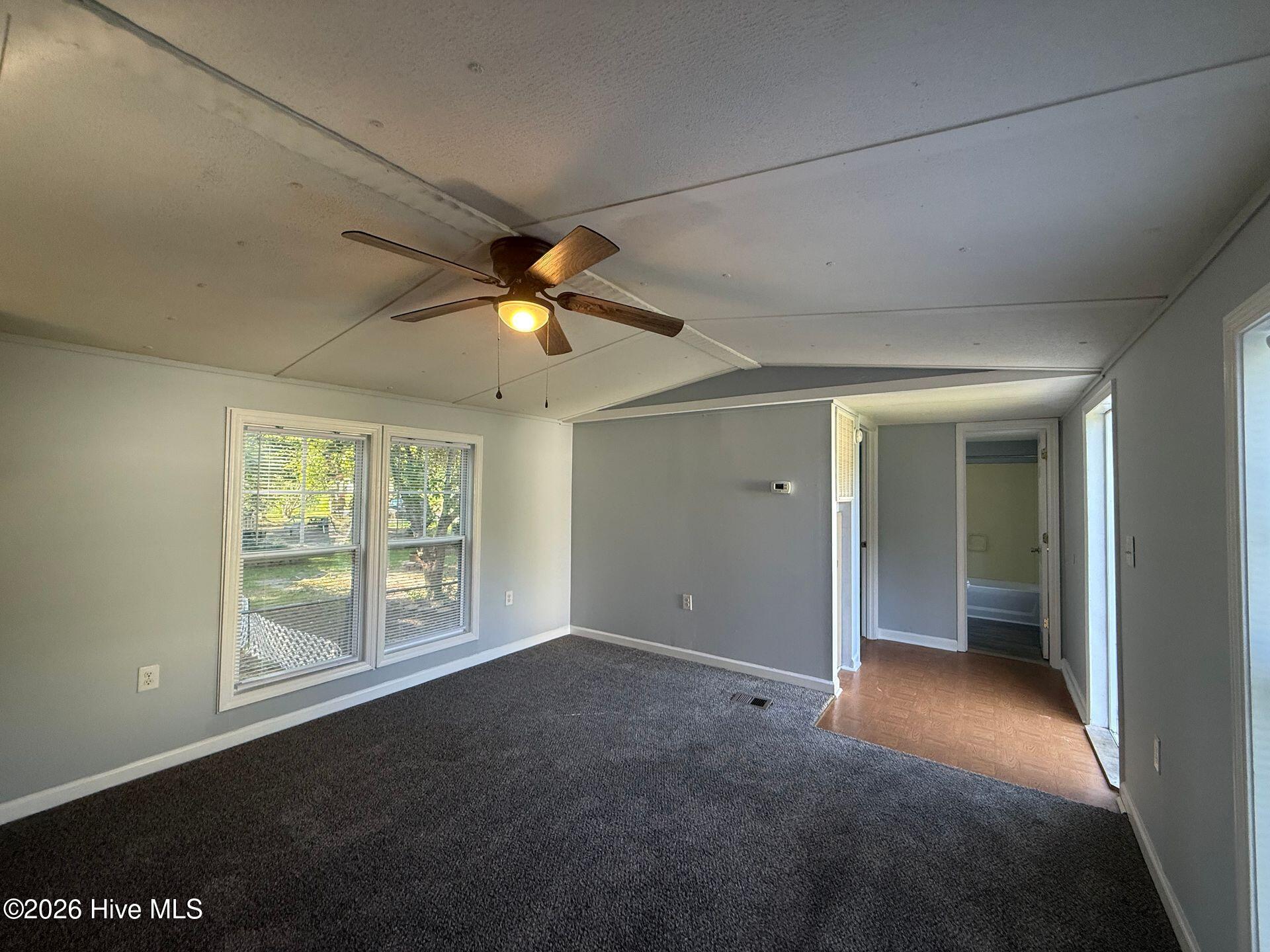 449 White Oak Lane Property Photo 2
