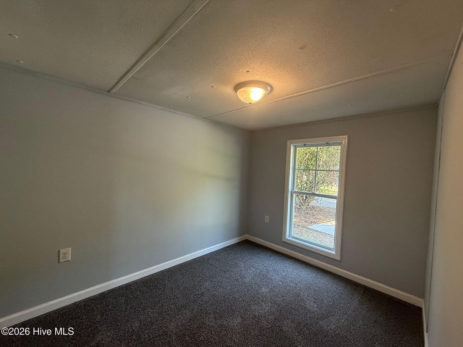 449 White Oak Lane Property Photo 6