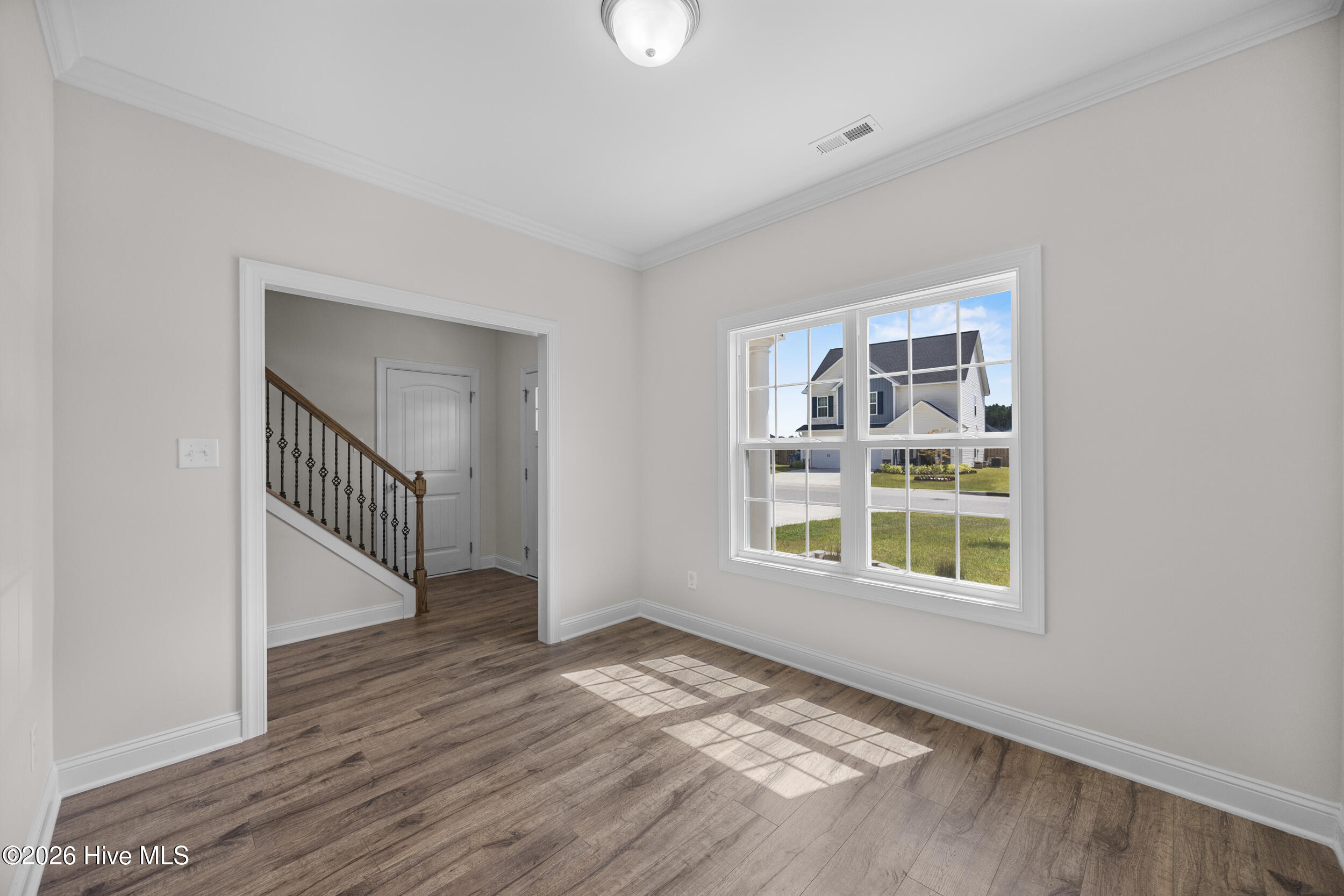 499 Pebble Shore Drive Property Photo 7