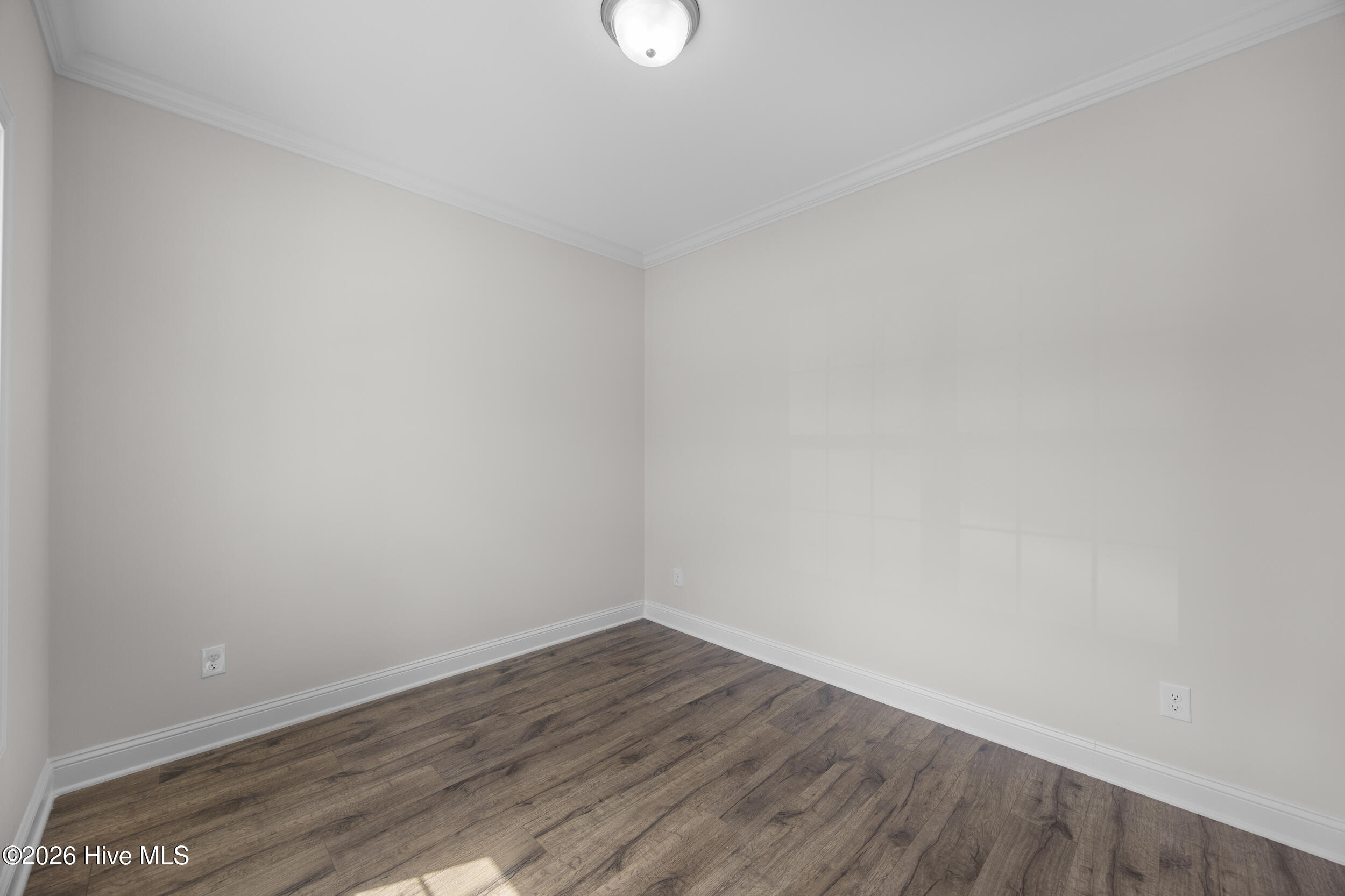 499 Pebble Shore Drive Property Photo 8