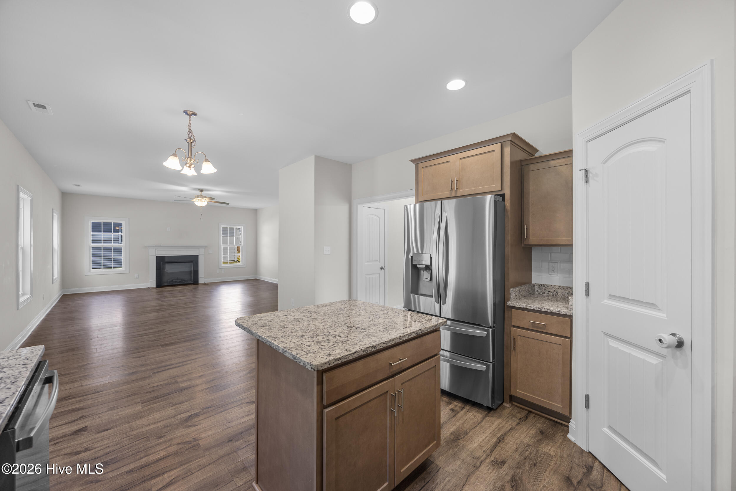 499 Pebble Shore Drive Property Photo 13