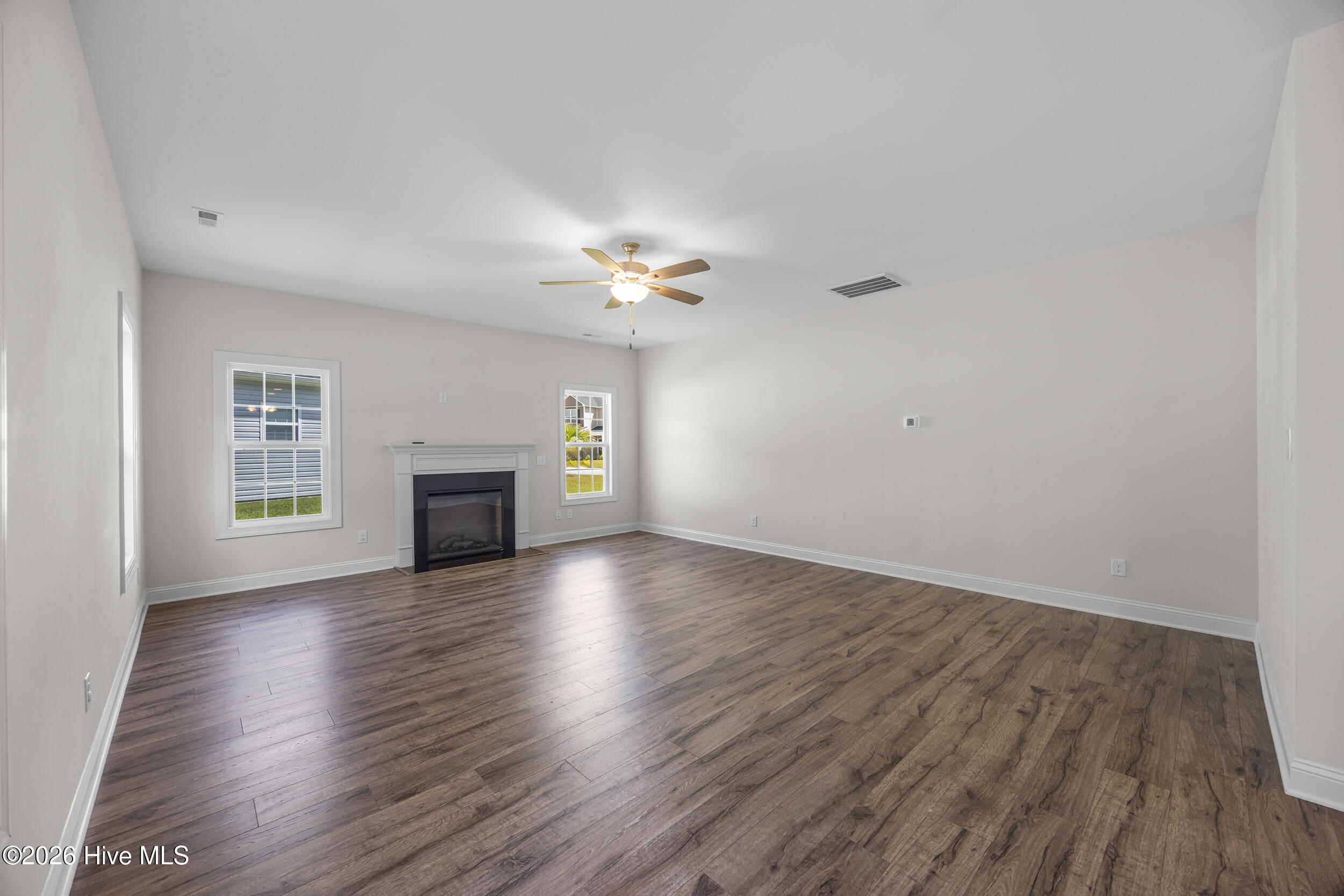 499 Pebble Shore Drive Property Photo 15