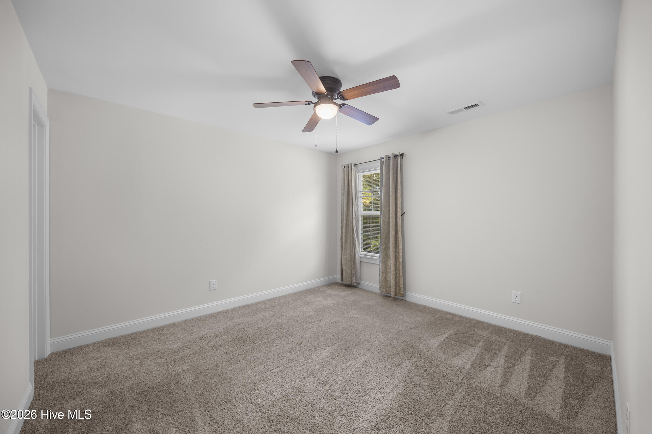 499 Pebble Shore Drive Property Photo 29