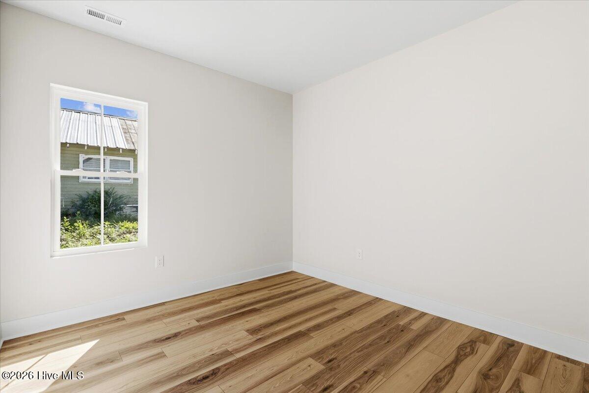1502 Erwin Road Property Photo 18