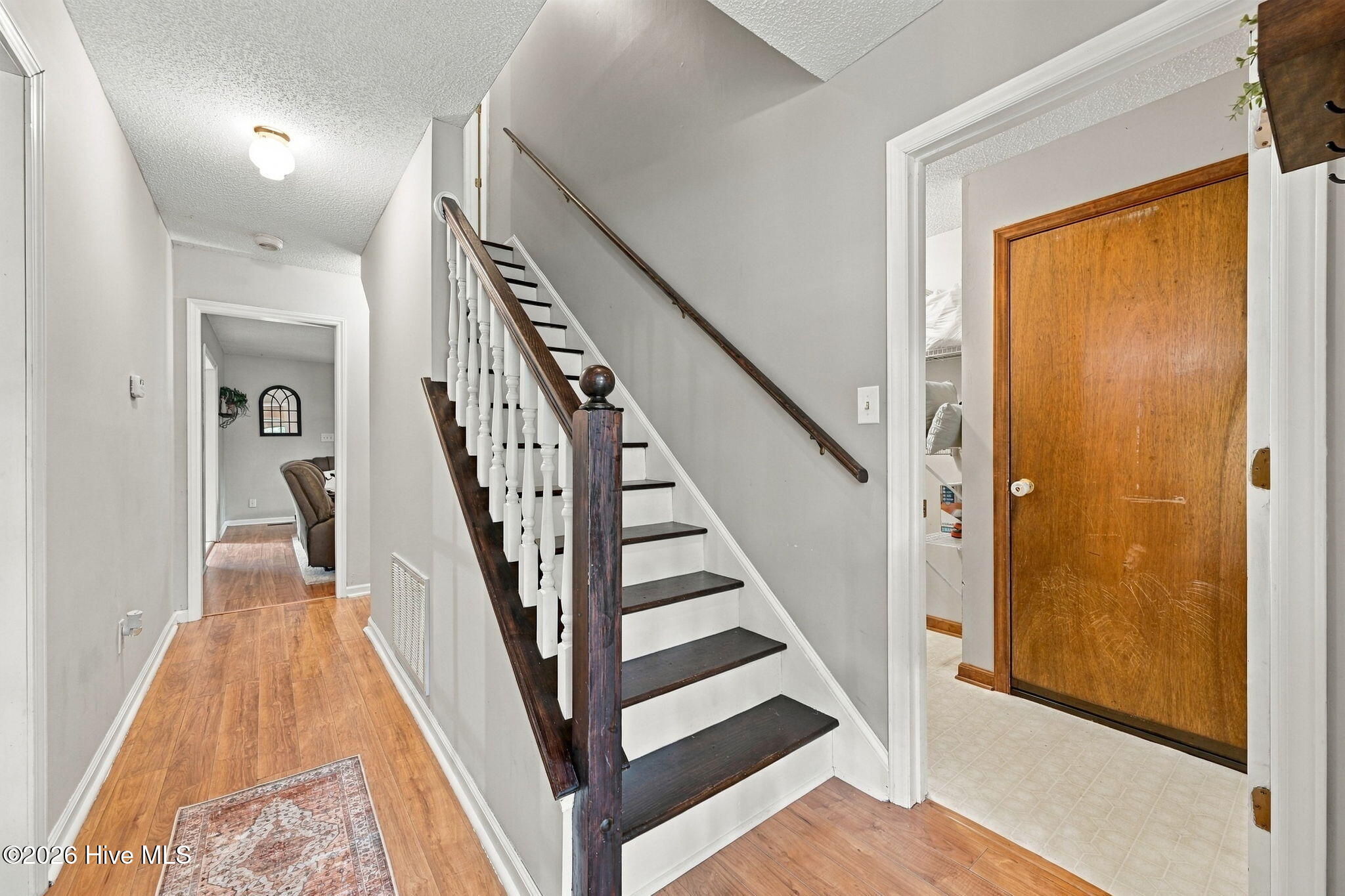 1142 Lakeview Avenue Property Photo 6