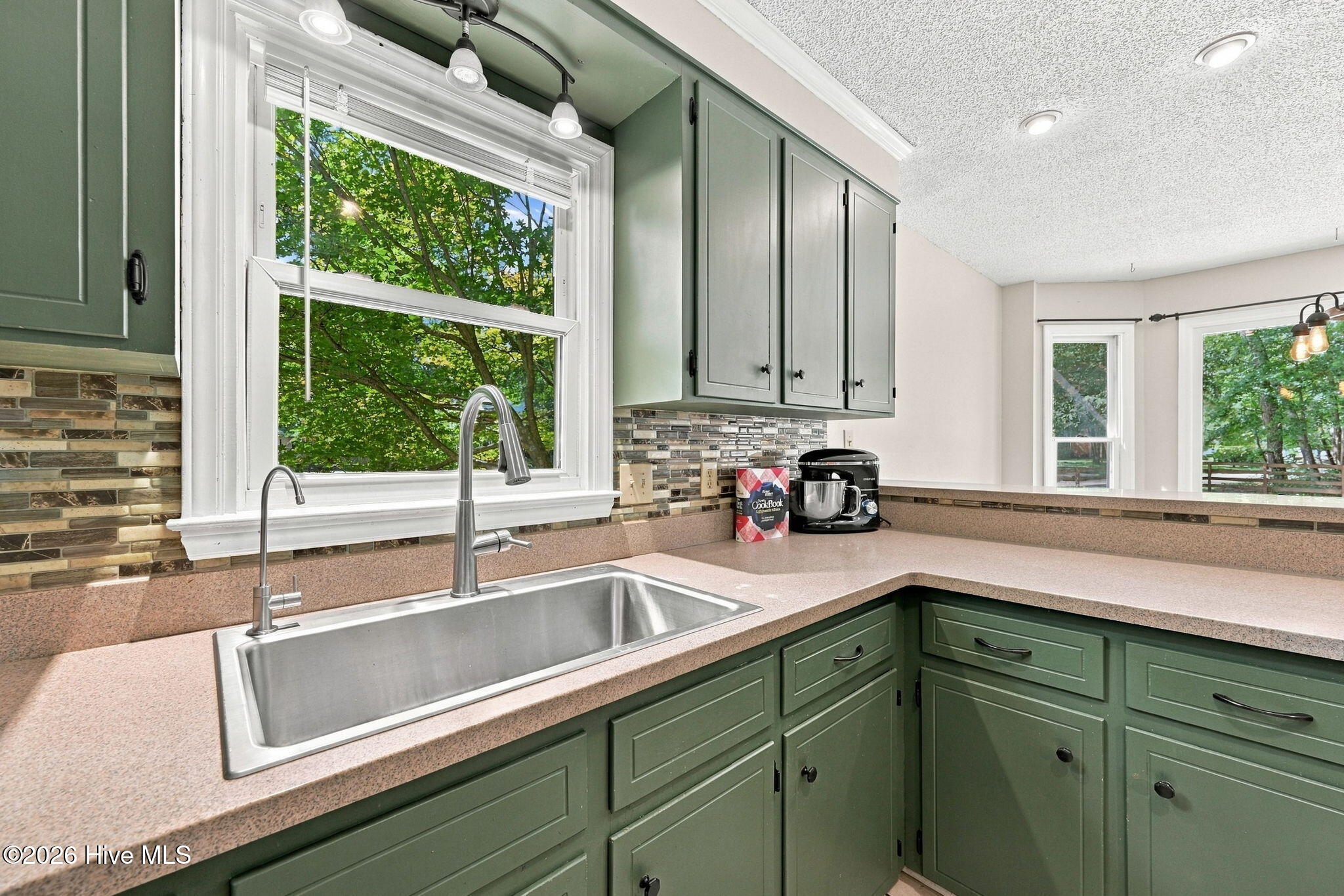 1142 Lakeview Avenue Property Photo 16