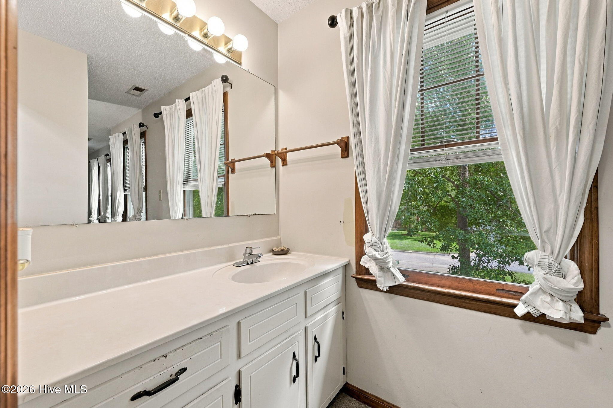 1142 Lakeview Avenue Property Photo 33