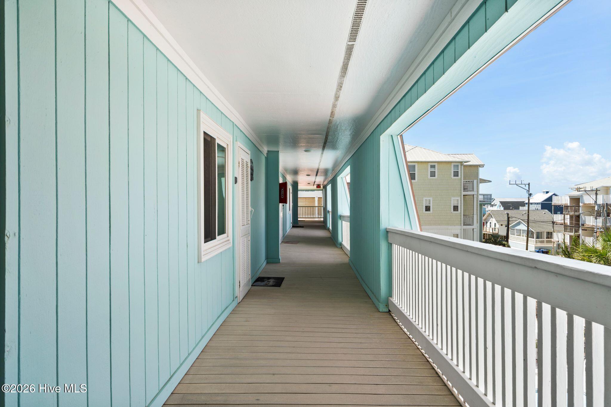 918 Carolina Beach Avenue N Apt 3e Property Photo 4